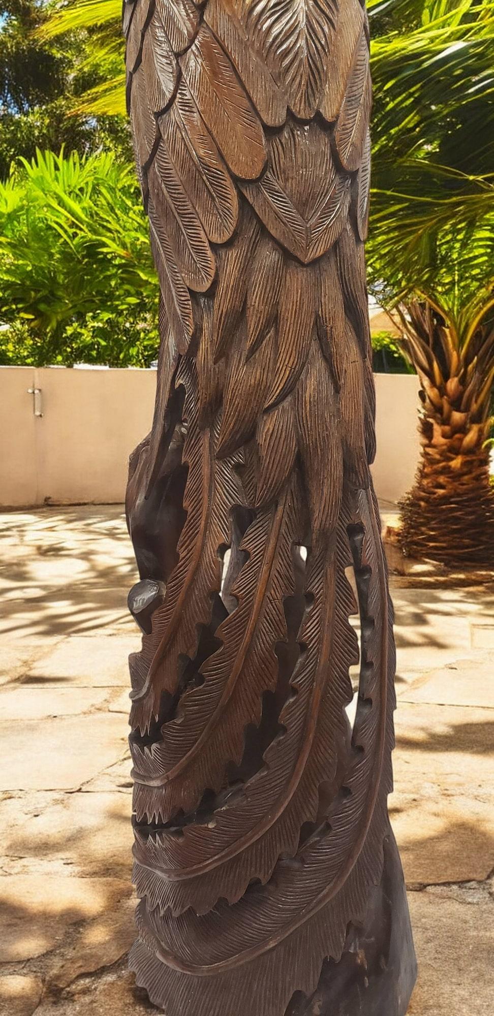 Escultura monumental de madera de teca de ave casuario 8