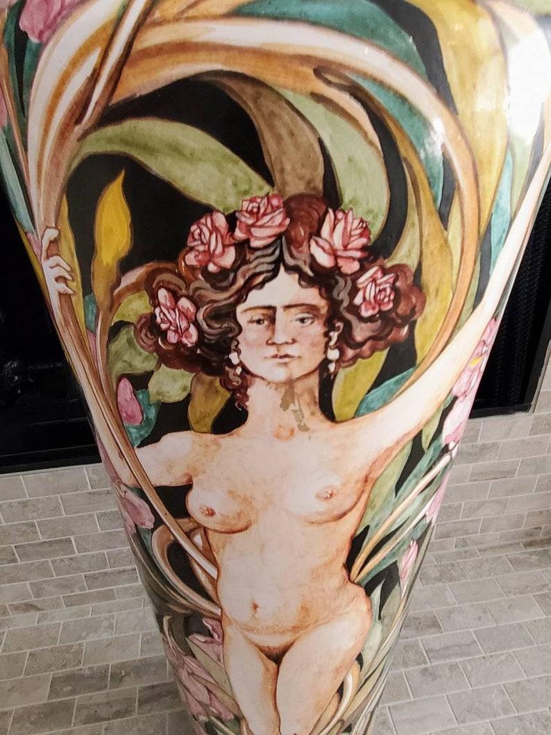Monumental Ceccarelli Tuscan Vigilia Palazzo Hand Painted Floor Vase In Good Condition For Sale In Forney, TX