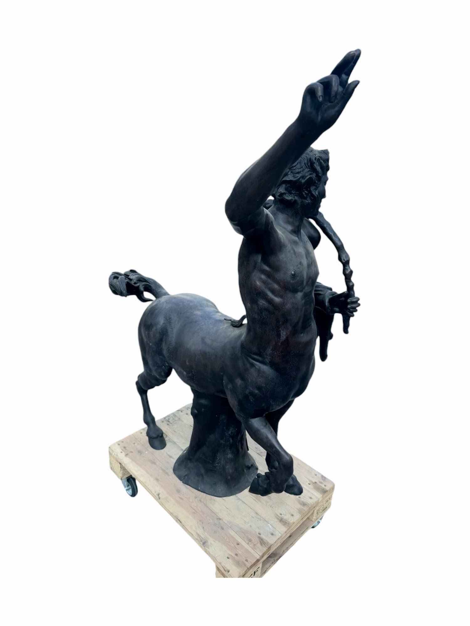 Centauro monumentale in bronzo 160 cm in vendita 2