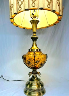 Monumental Century Amber Pineapple Table Lamp with Original Drum Shade Drum
