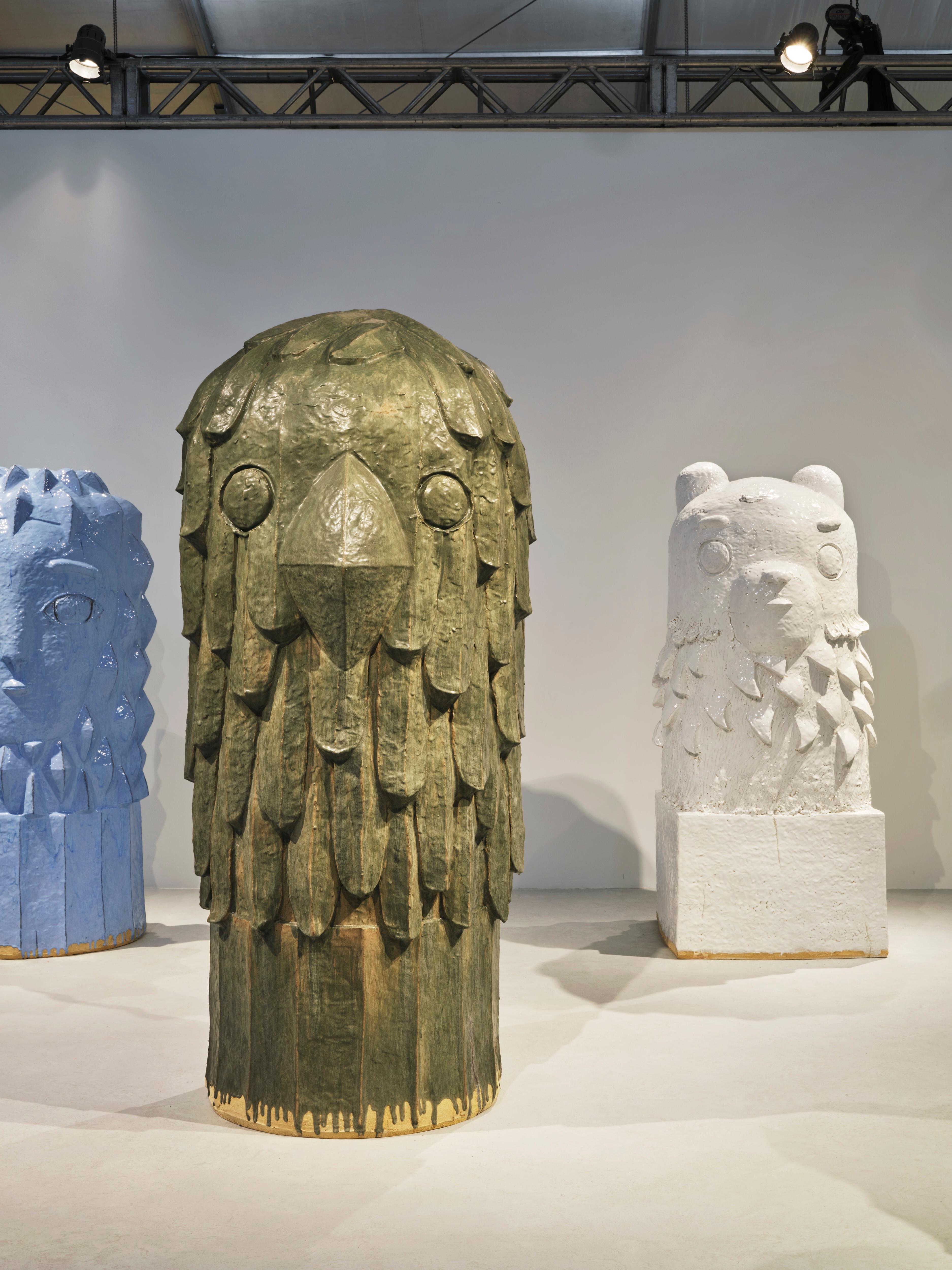 XXI secolo e contemporaneo Scultura monumentale in ceramica 