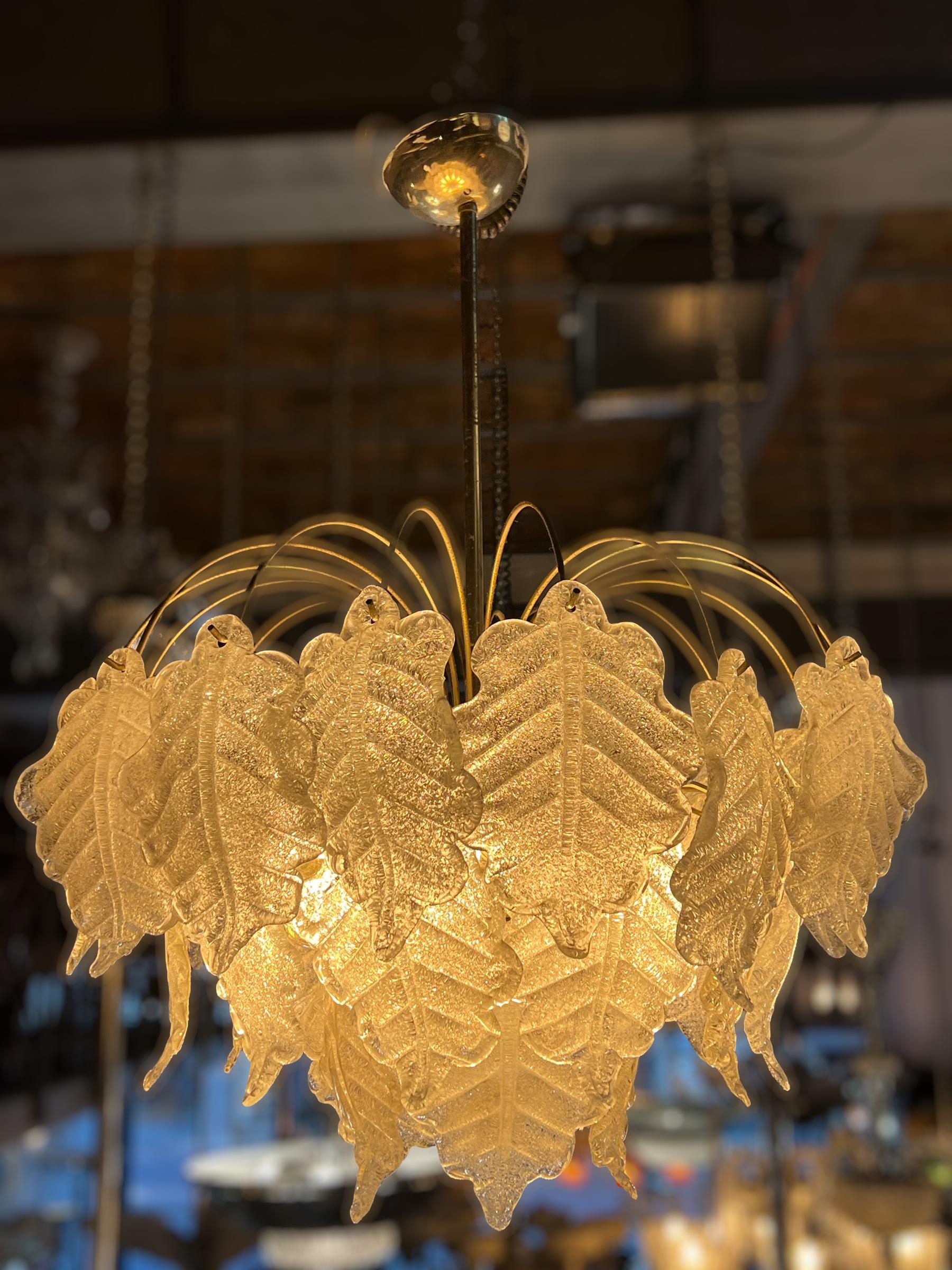 Mid-20th Century Monumental Chandelier in Murano, 50°, Italian, 10 light bulbs For Sale