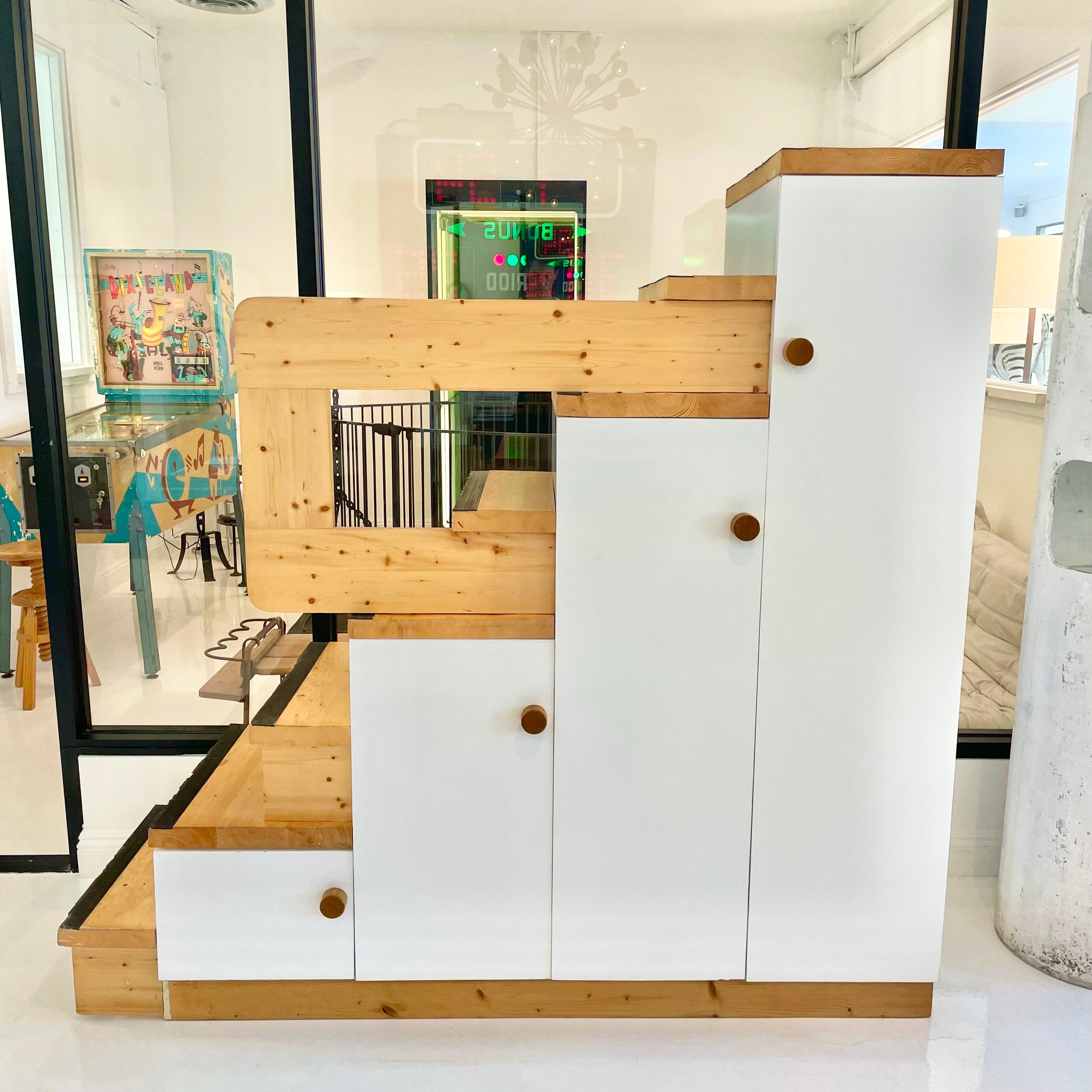 French Monumental Charlotte Perriand Pine Cabinet Staircase for Les Arcs, 1960s For Sale