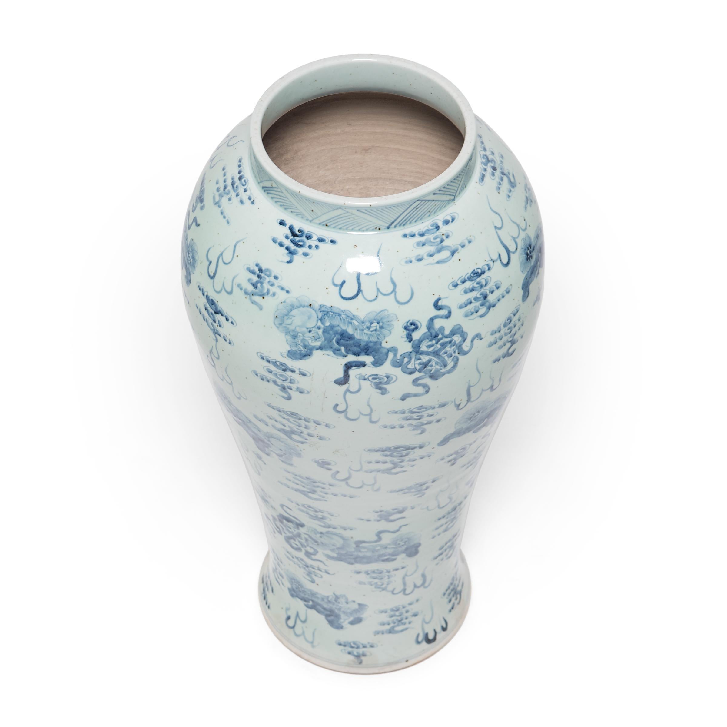 Monumental Chinese Blue and White Baluster Jar In Good Condition In Chicago, IL