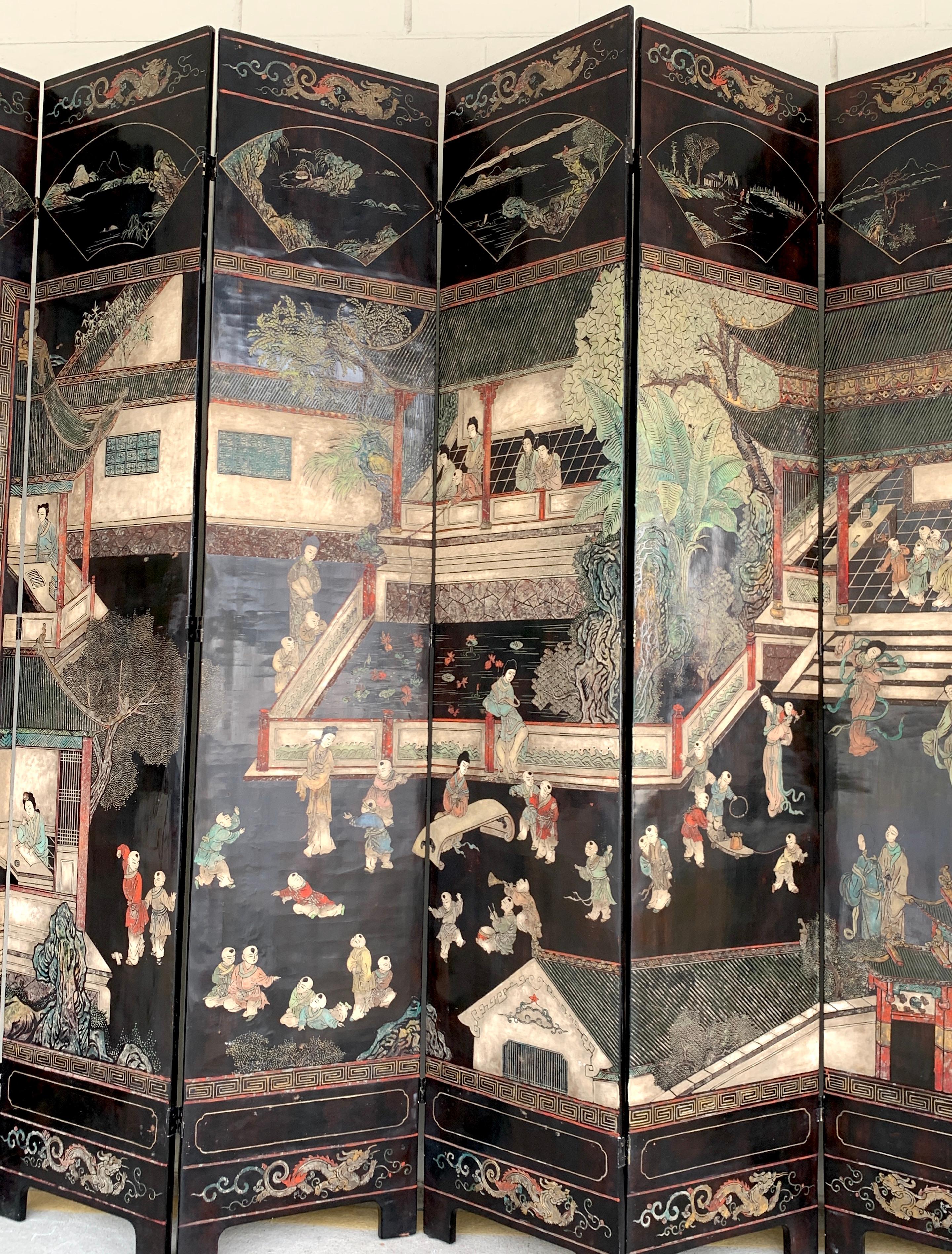 Monumental Chinese Coromandel Kuancai Screen In Good Condition For Sale In Atlanta, GA
