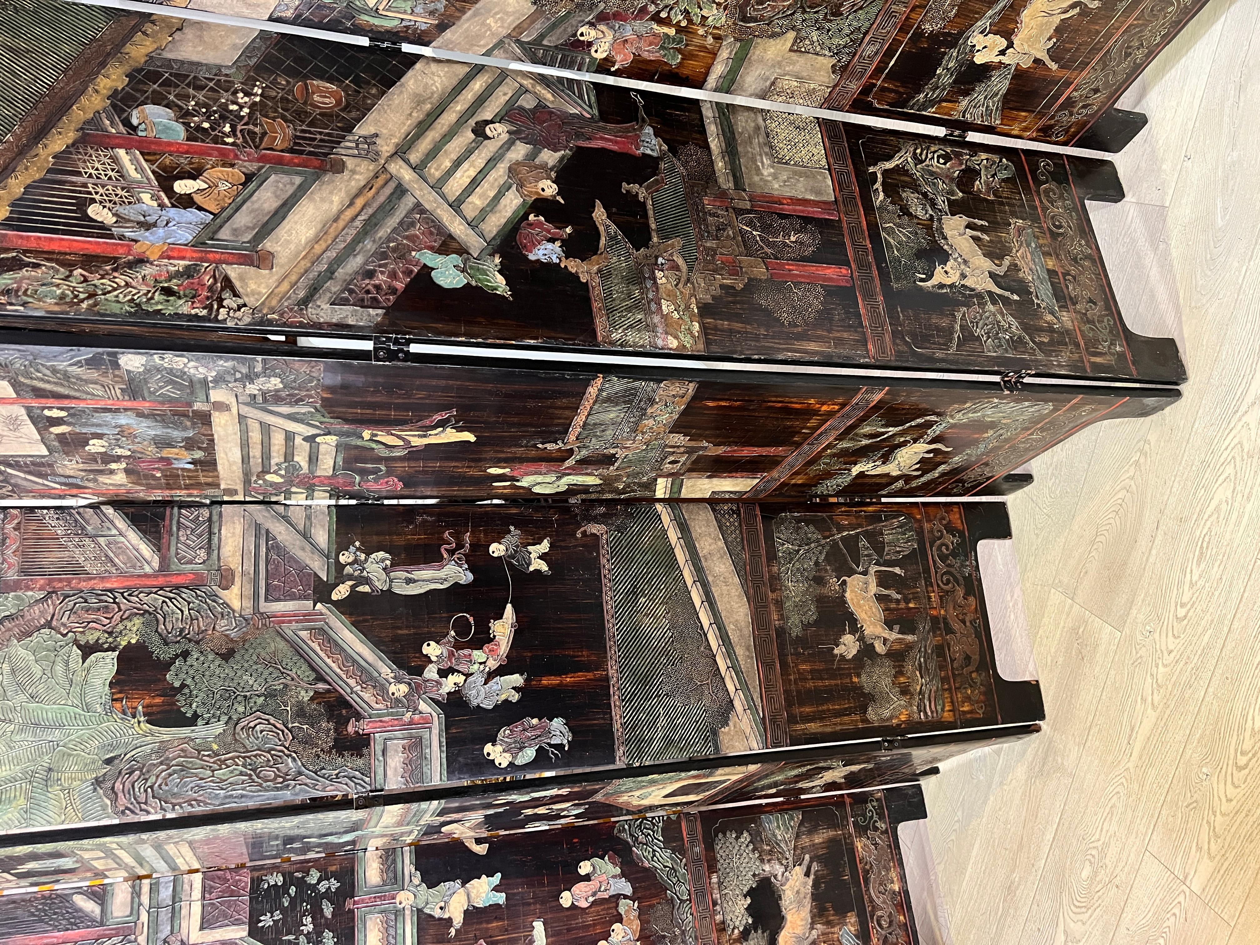 20th Century Monumental Chinese Export 12-Panel Lacquered Coromandel Screen