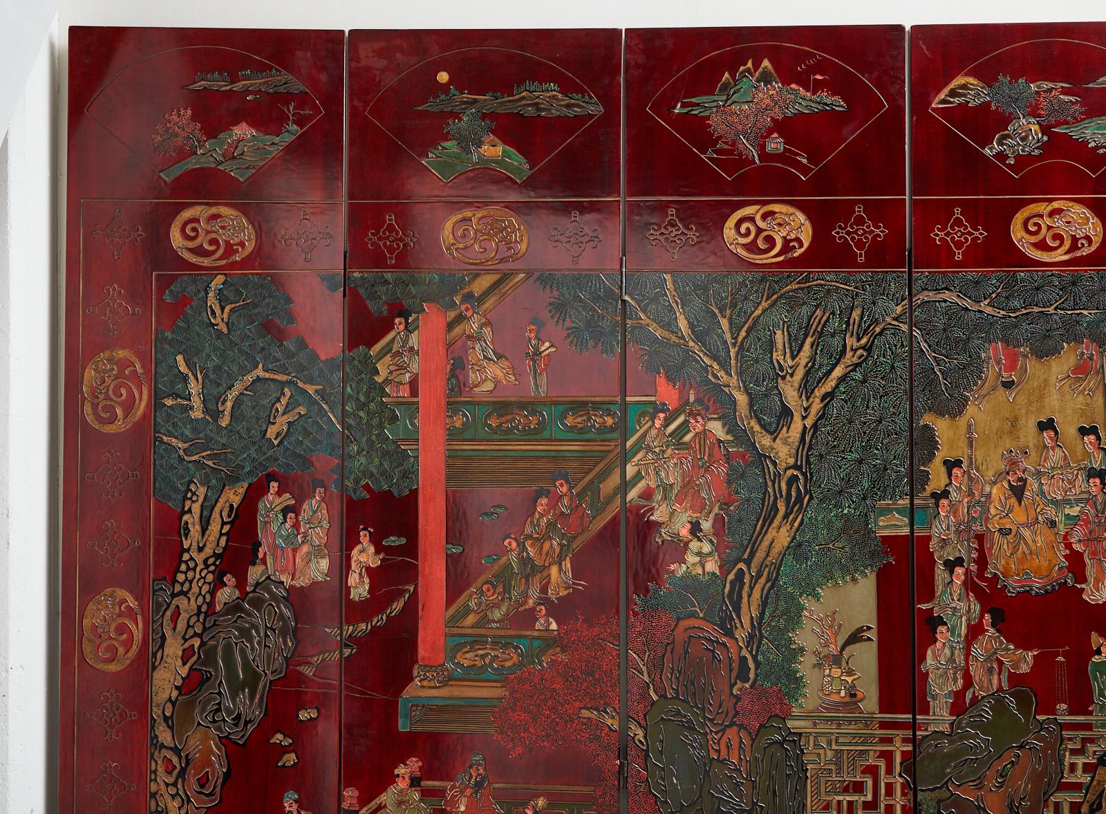 Monumentaler chinesischer Export-Coromandel-Raumteiler mit zwölf Paneelen, lackiert (20. Jahrhundert) im Angebot