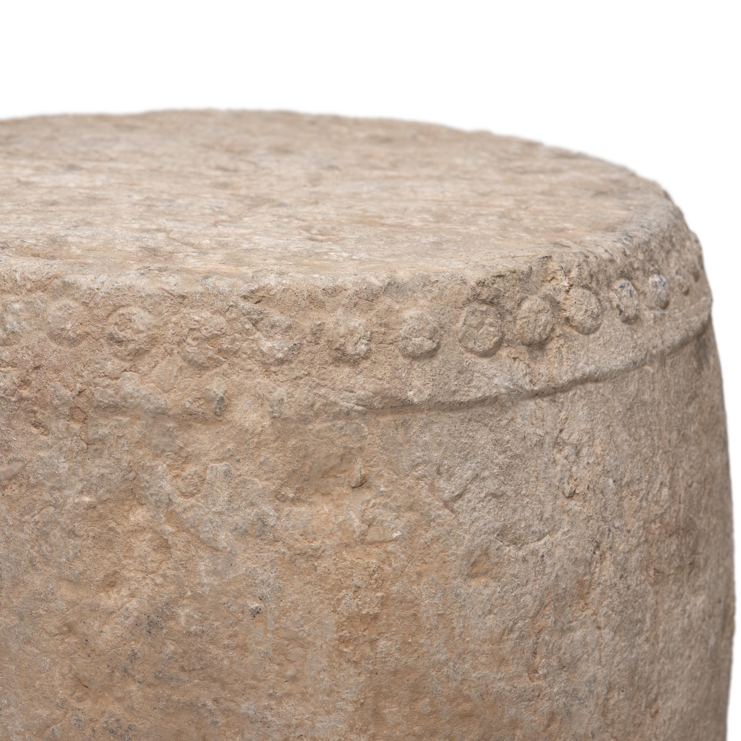 Monumental Chinese Limestone Drum, c. 1800 In Good Condition For Sale In Chicago, IL