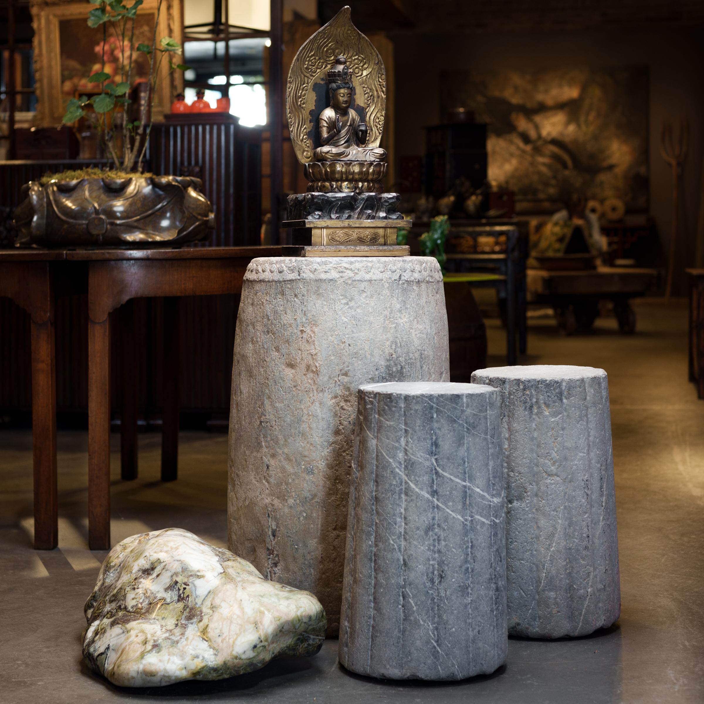 Monumentale chinesische Kalksteintrommel aus Kalkstein, um 1800 (Qing-Dynastie) im Angebot