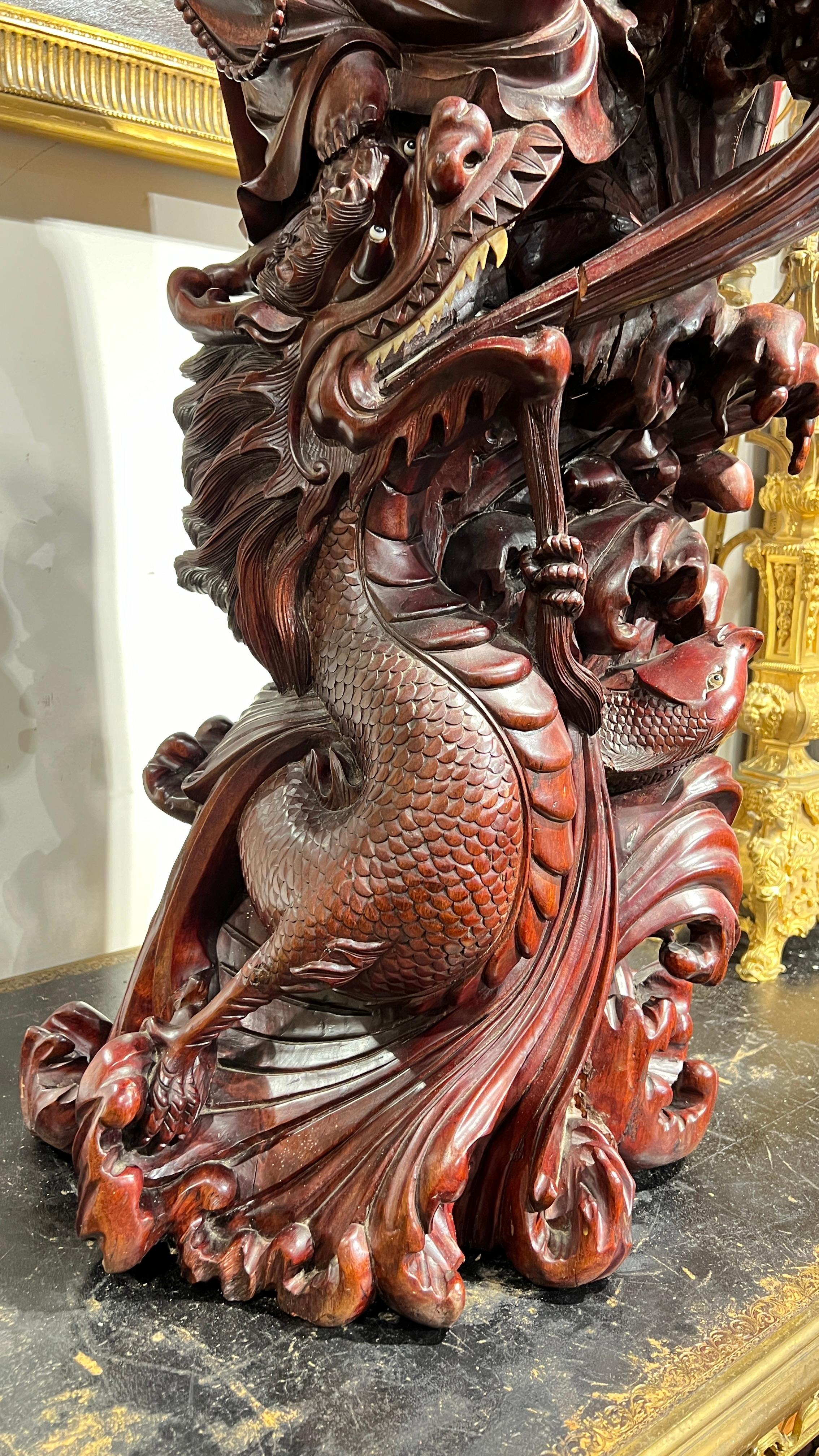 Monumentale chinesische Guanyin-Skulptur aus Rosenholz im Angebot 2