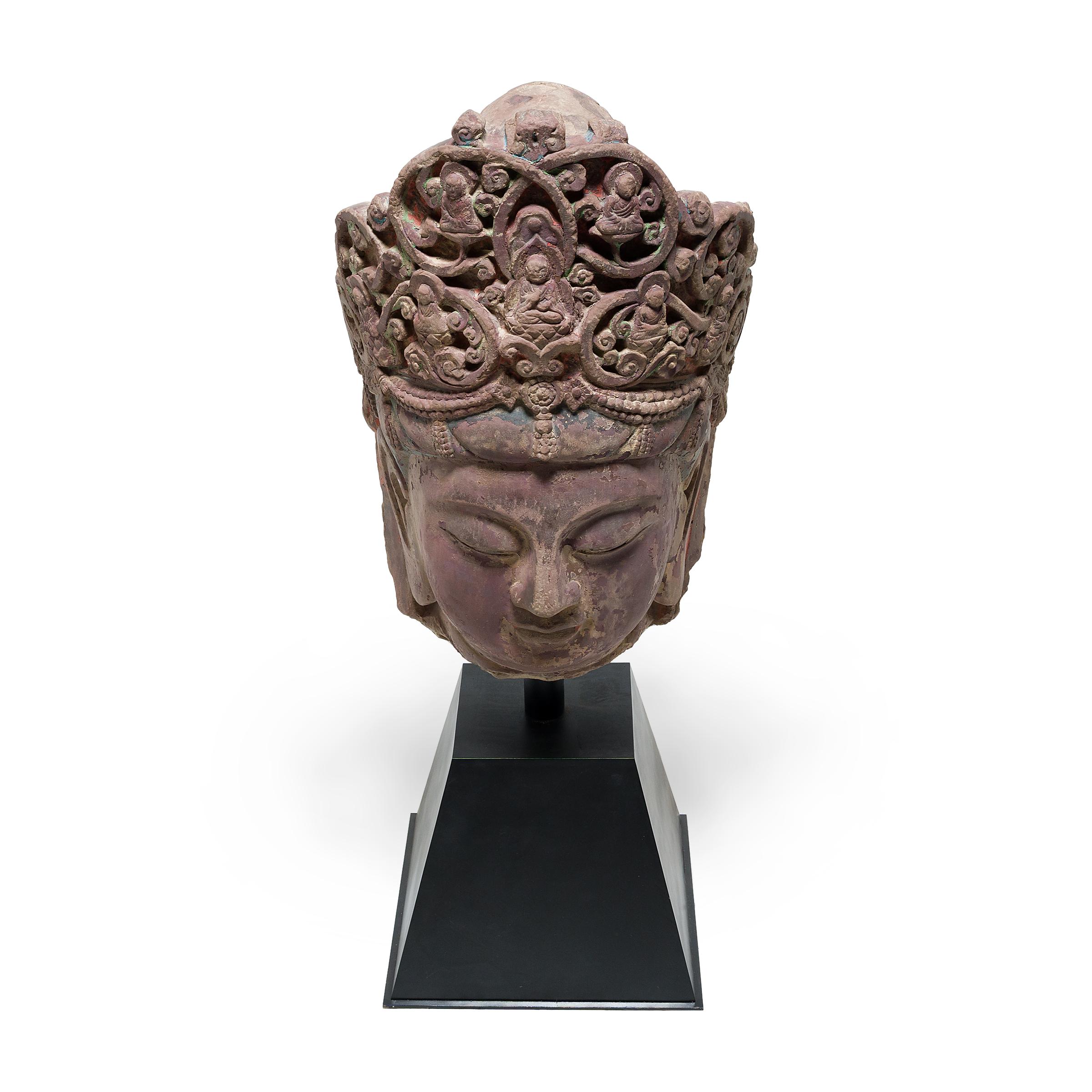 Monumentaler chinesischer Guanyin-Kopf aus Stein, um 1800 im Angebot 1