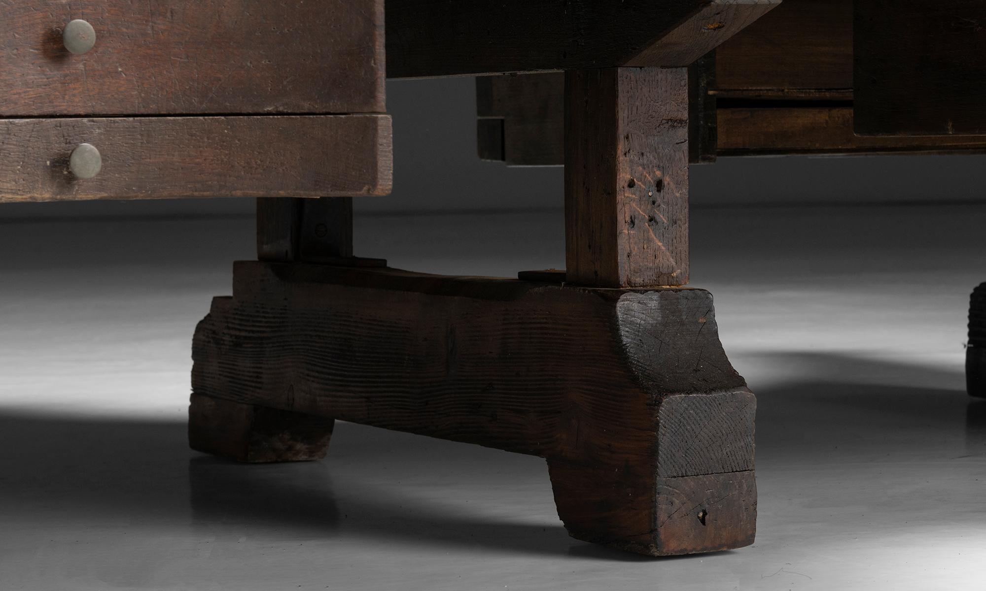 Table basse monumentale, France circa 1950 2