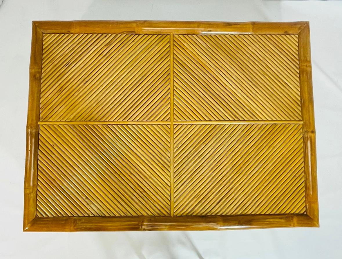 Monumentaler Couchtisch aus Bambus und geteiltem Rattan, Philippinen, 1970er Jahre (Ende des 20. Jahrhunderts) im Angebot