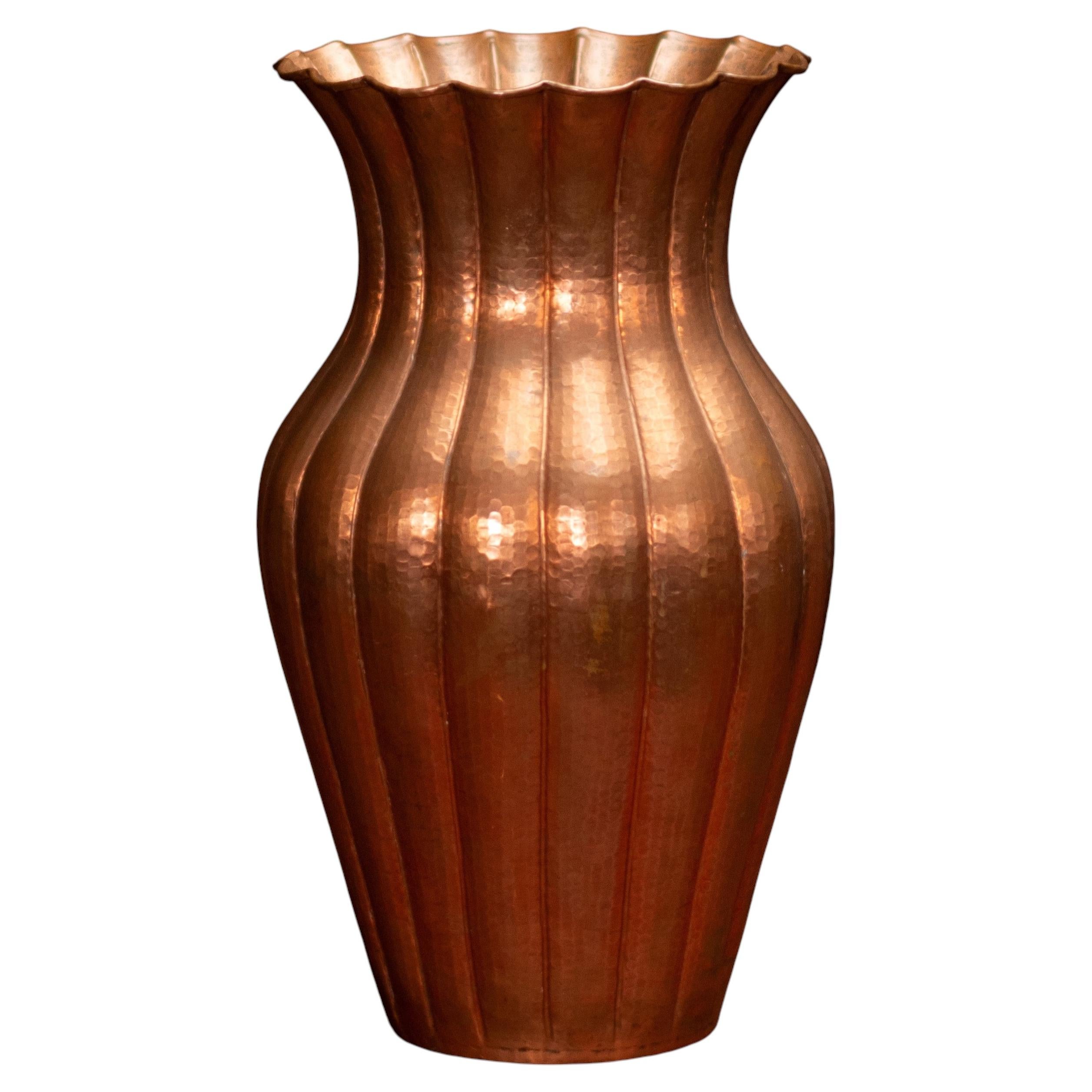 Monumental Copper Vase by Egidio Casagrande, Hand-Hammered, Italy For Sale