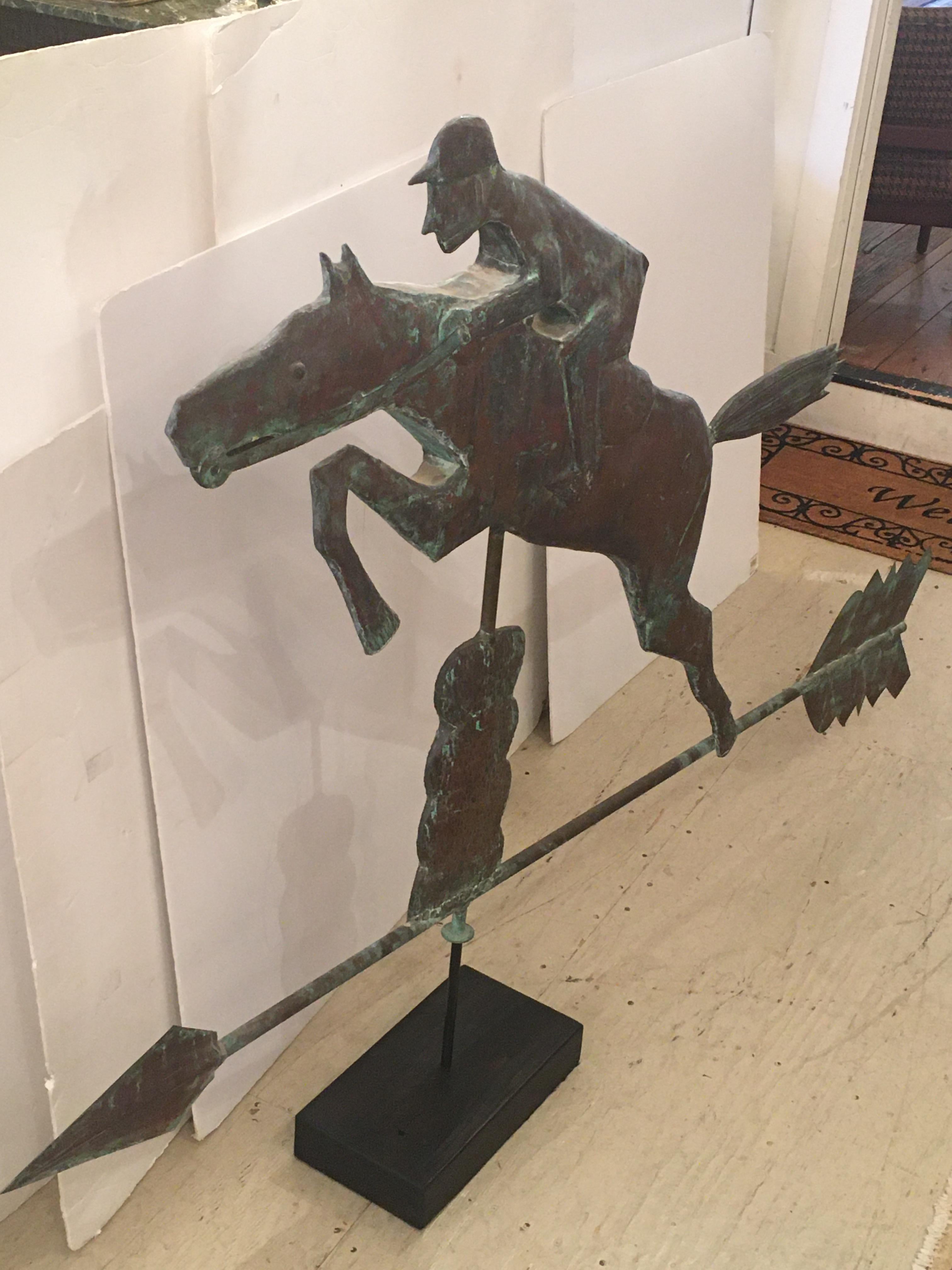 Monumentale Kupfer-Wetterfahne Skulptur von Pferd und Reiter im Zustand „Hervorragend“ in Hopewell, NJ