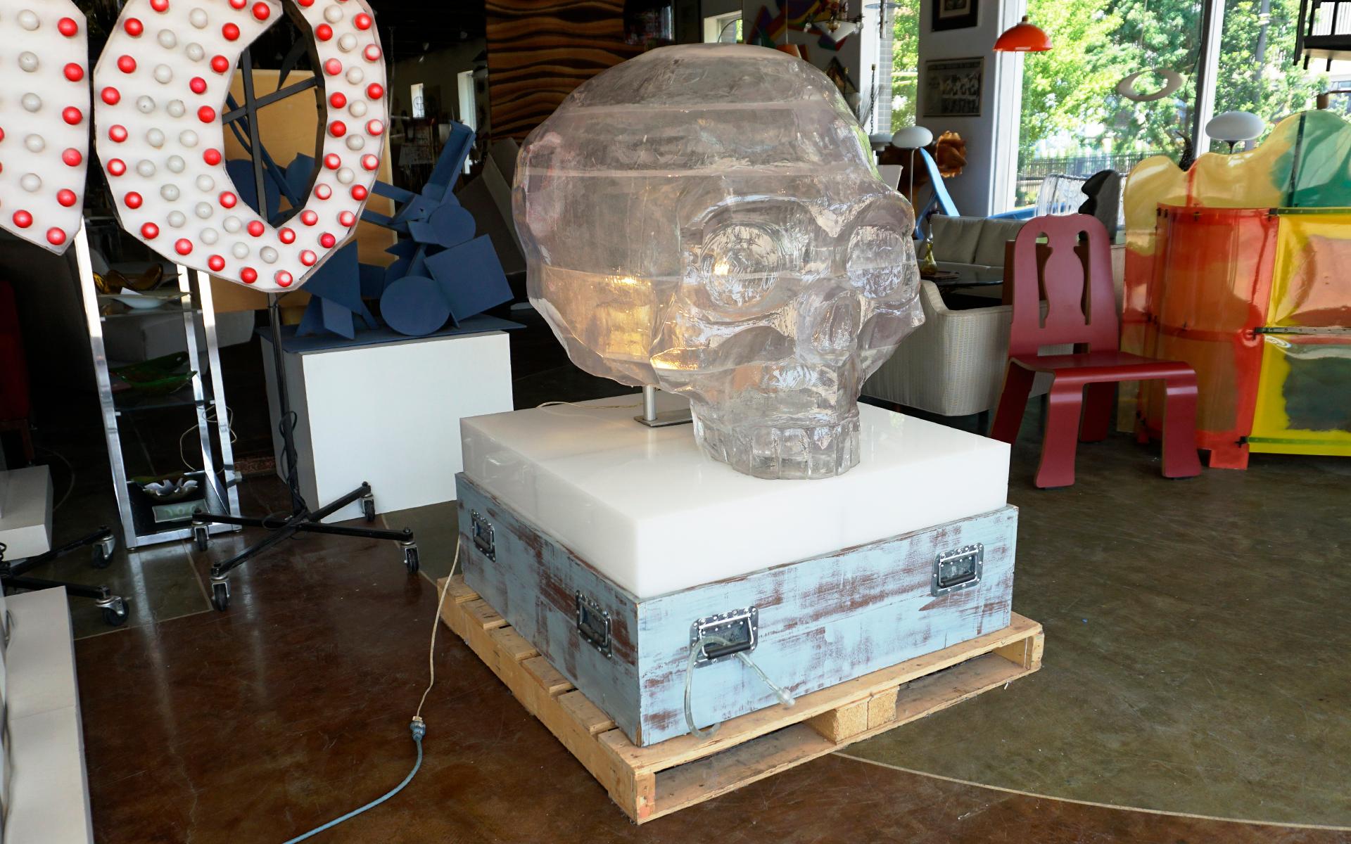 skull pedestal