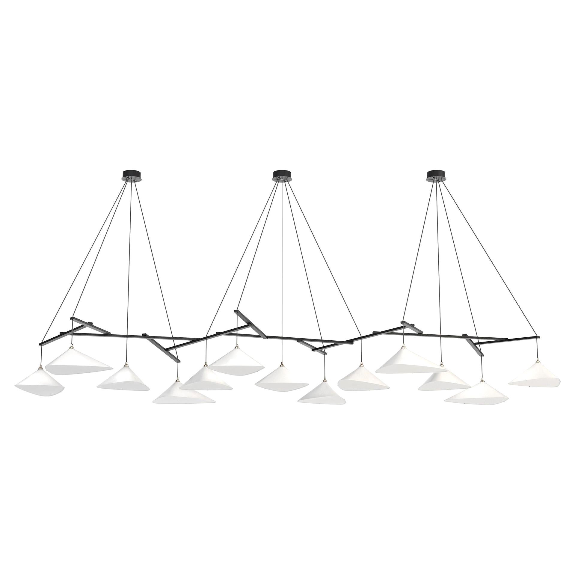 Lustre monumental 'Emily 13' de Daniel Becker en blanc mat pour Moss Objects