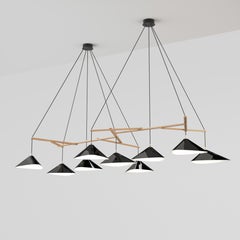 Monumentale lampadario Daniel Becker Emily 9 in nero lucido/quercia per Moss Objects