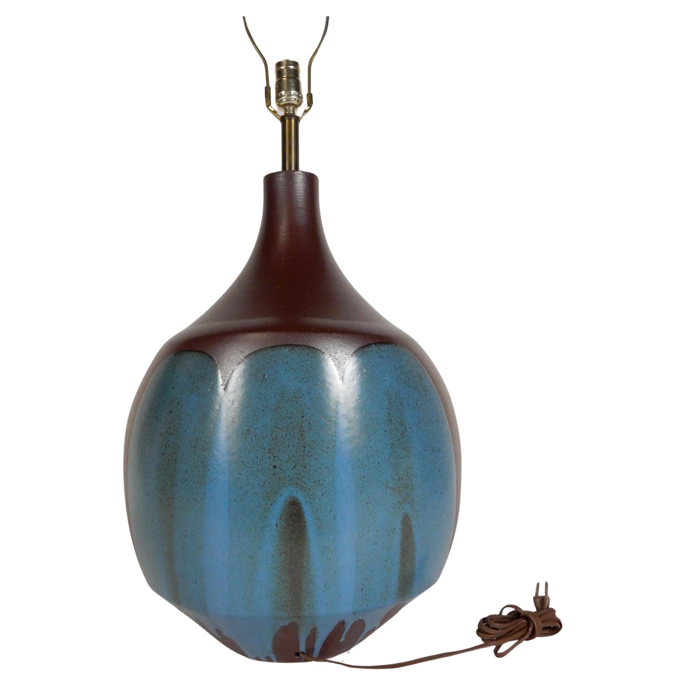 Monumentale David Cressey Türkis Studio Pottery Lampe Mid-Century Modern (Moderne der Mitte des Jahrhunderts) im Angebot