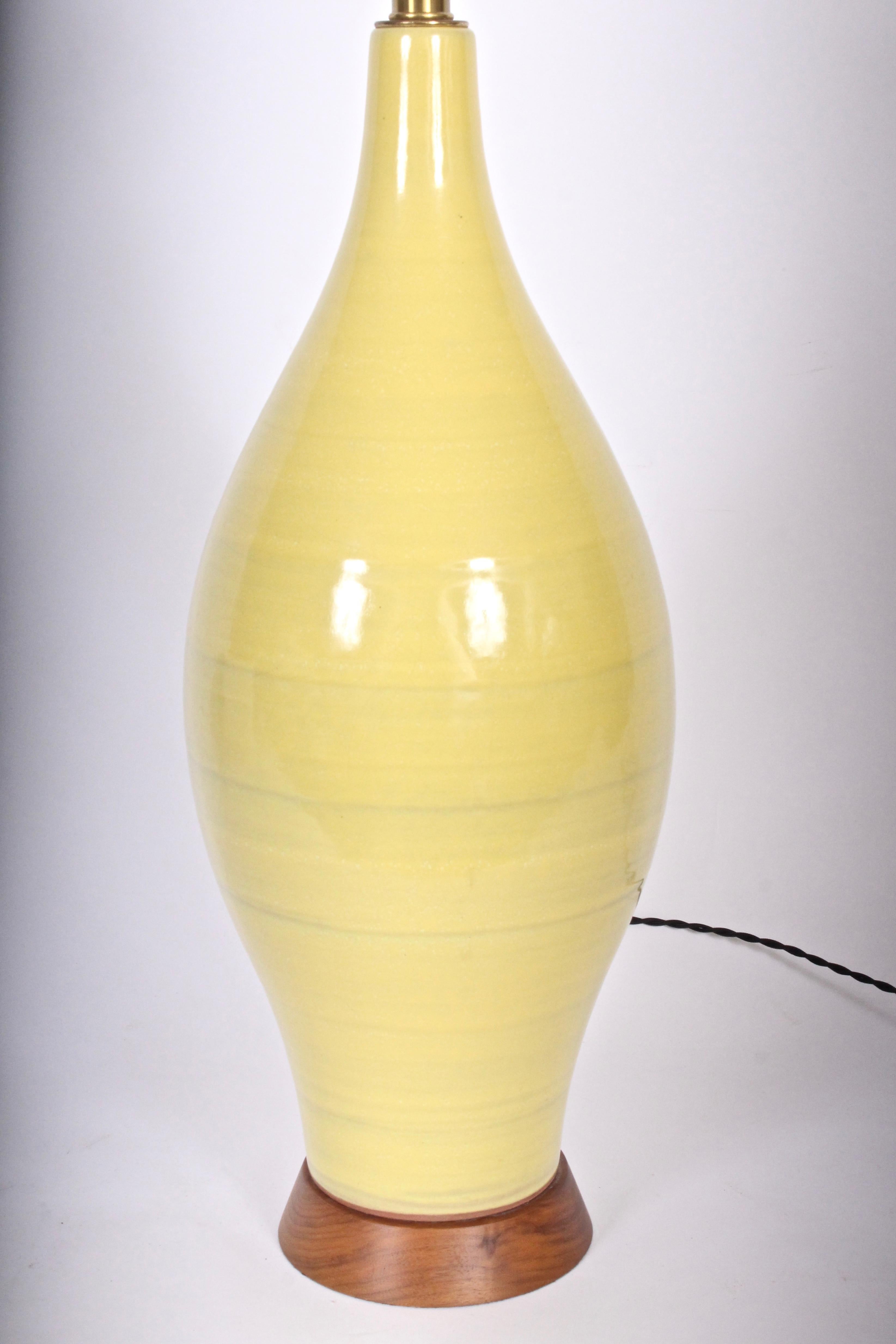 American Monumental Design-Technics Bright Yellow Banded Art Pottery Table Lamp For Sale