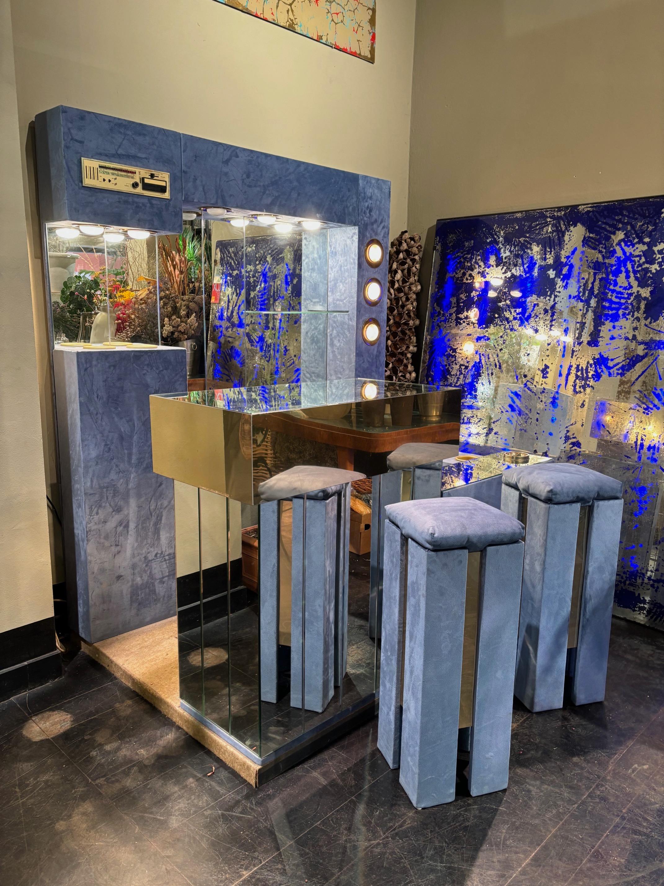 Italiano Monumentale Dry Bar Hollywood Regency nello stile di Willy Rizzo, Italia anni '70 in vendita
