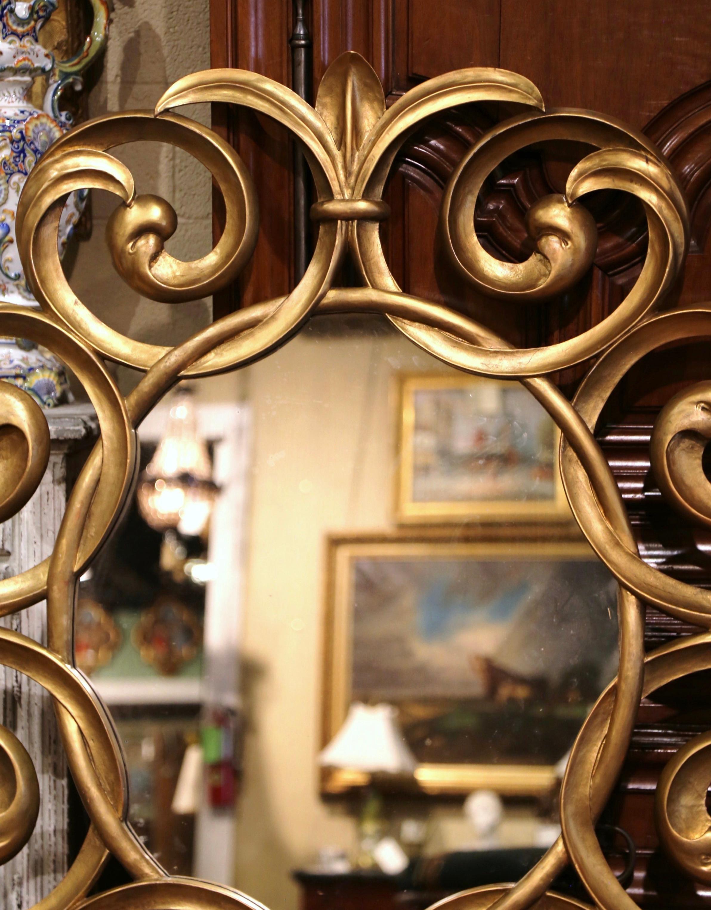 Hand-Carved Monumental Early 20th Century French Carved Giltwood Sunburst Mirror For Sale