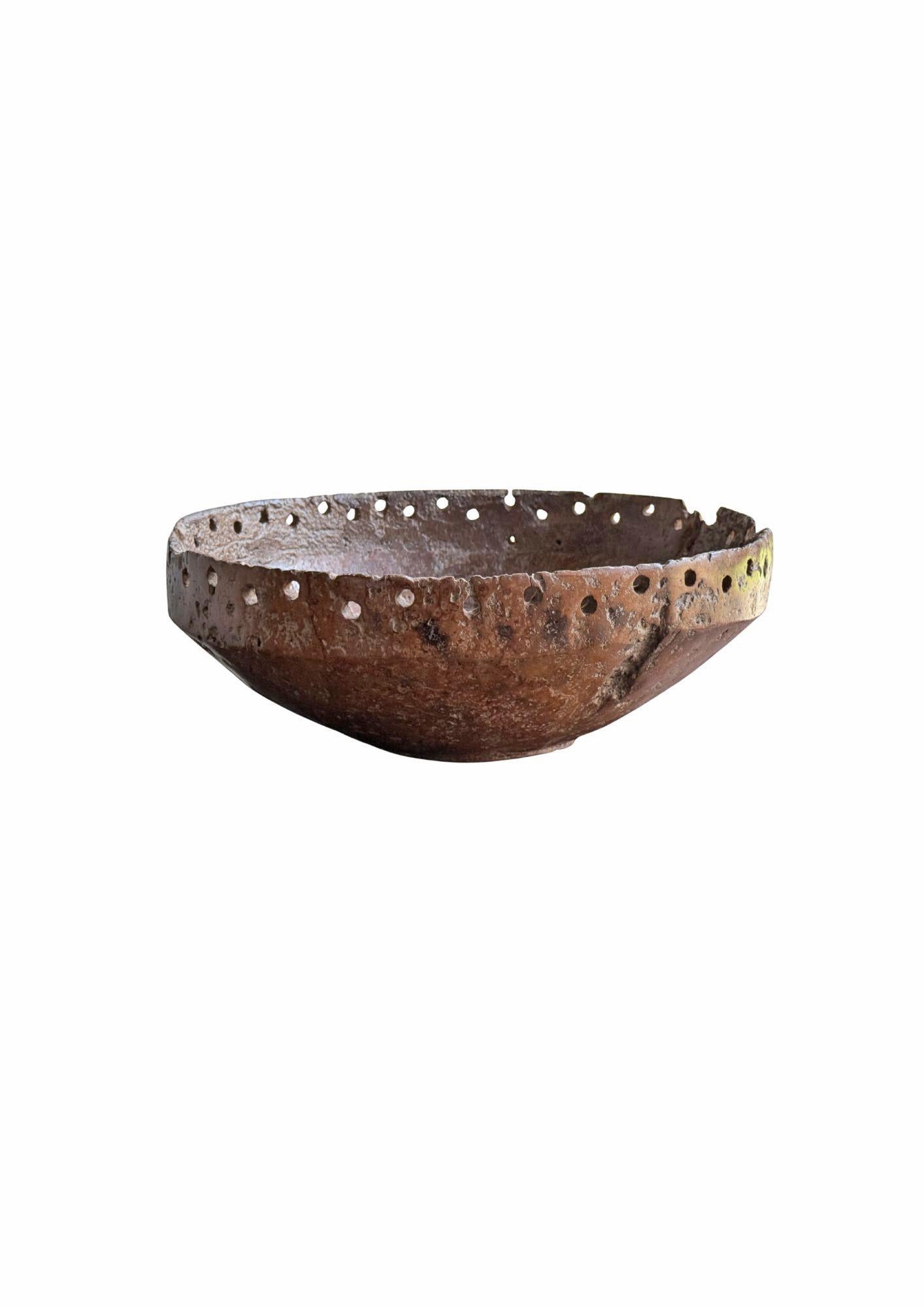 Monumental cuenco de madera de burl de teca de principios del siglo XX, orgánico moderno Indonesio en venta