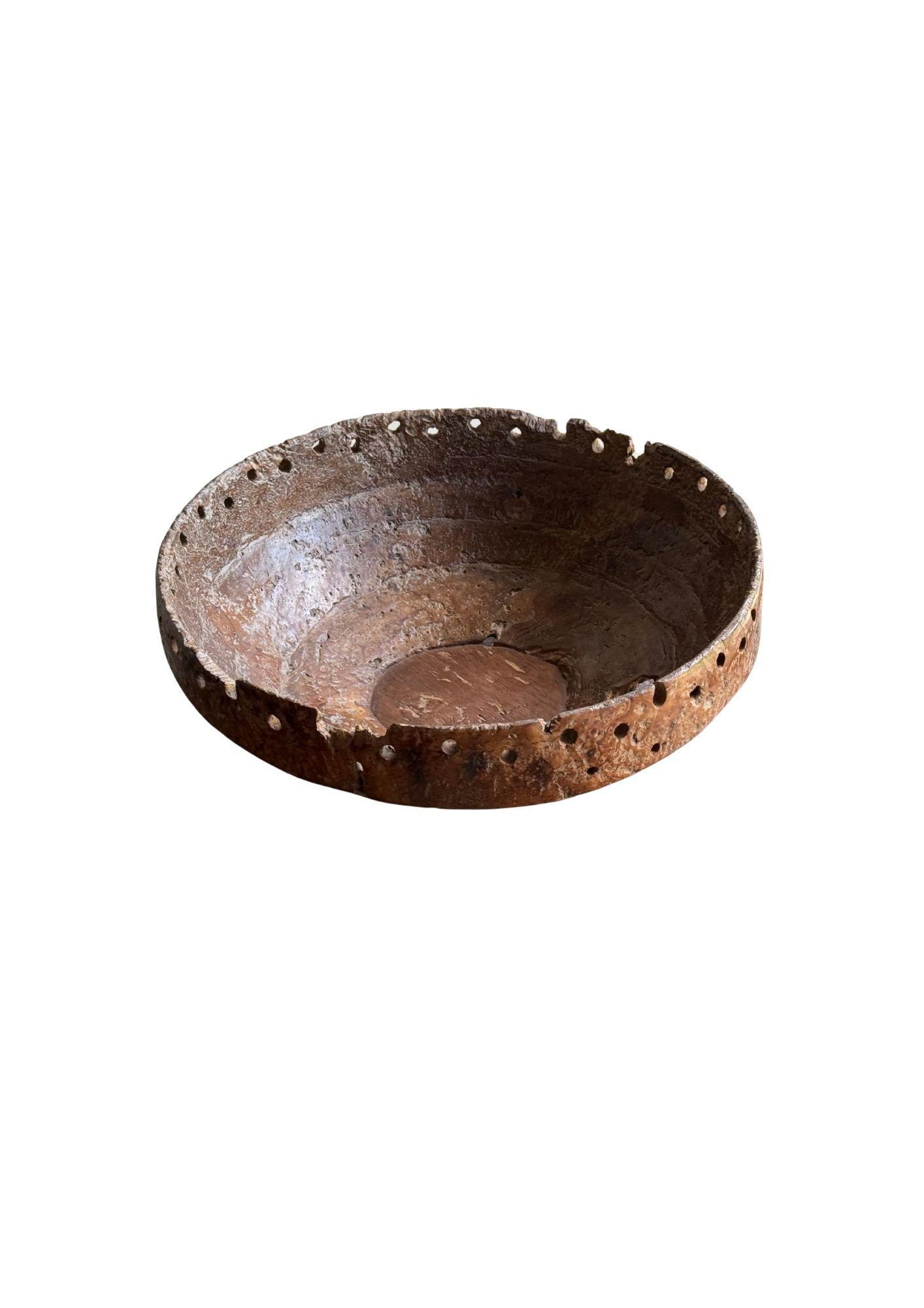 Monumental cuenco de madera de burl de teca de principios del siglo XX, orgánico moderno en Bueno estado para la venta en Jimbaran, Bali