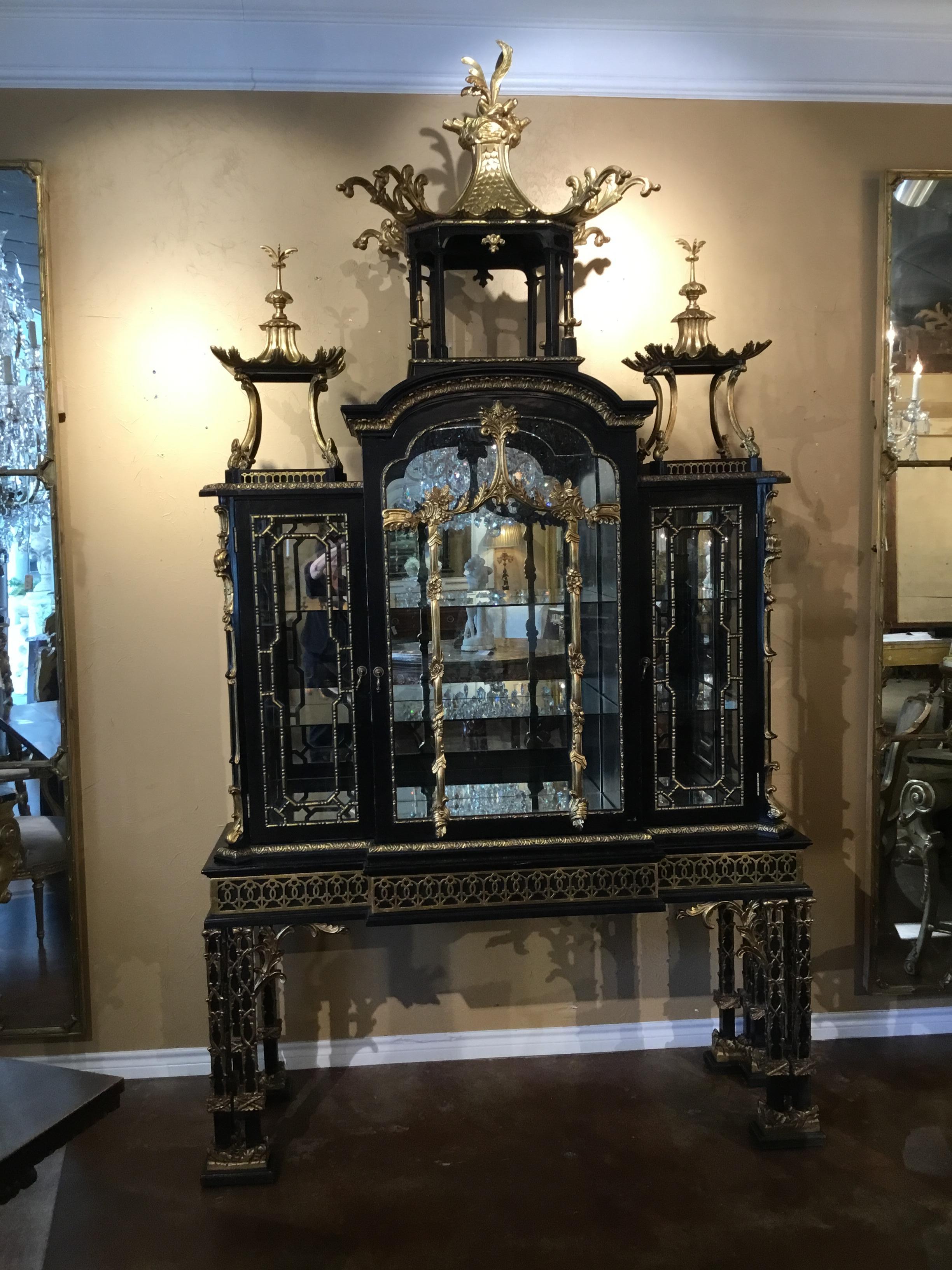 Monumental Ebonized and Parcel-Gilt Cabinet in the Chinese Chippendale Taste 1