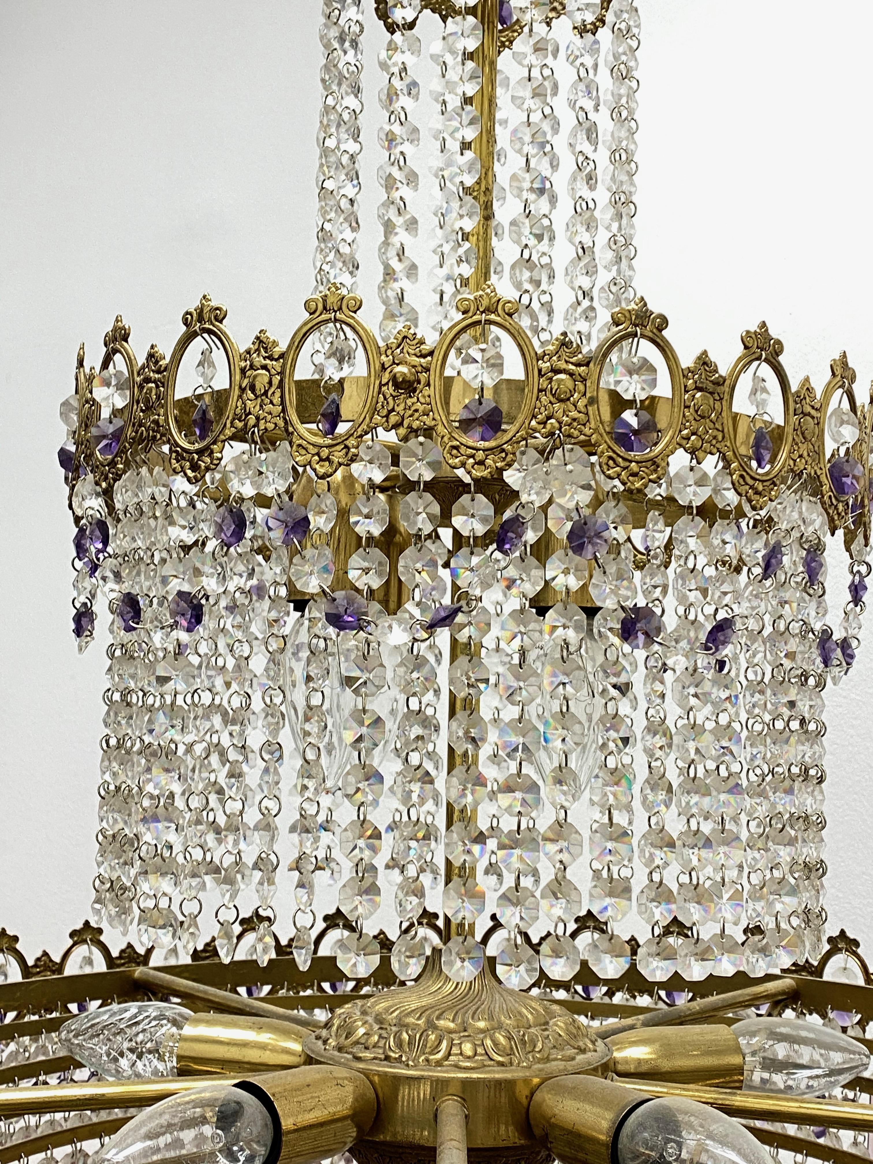 Monumentale lampadario in bronzo e cristallo in stile Impero, Austria, anni '30 in vendita 4