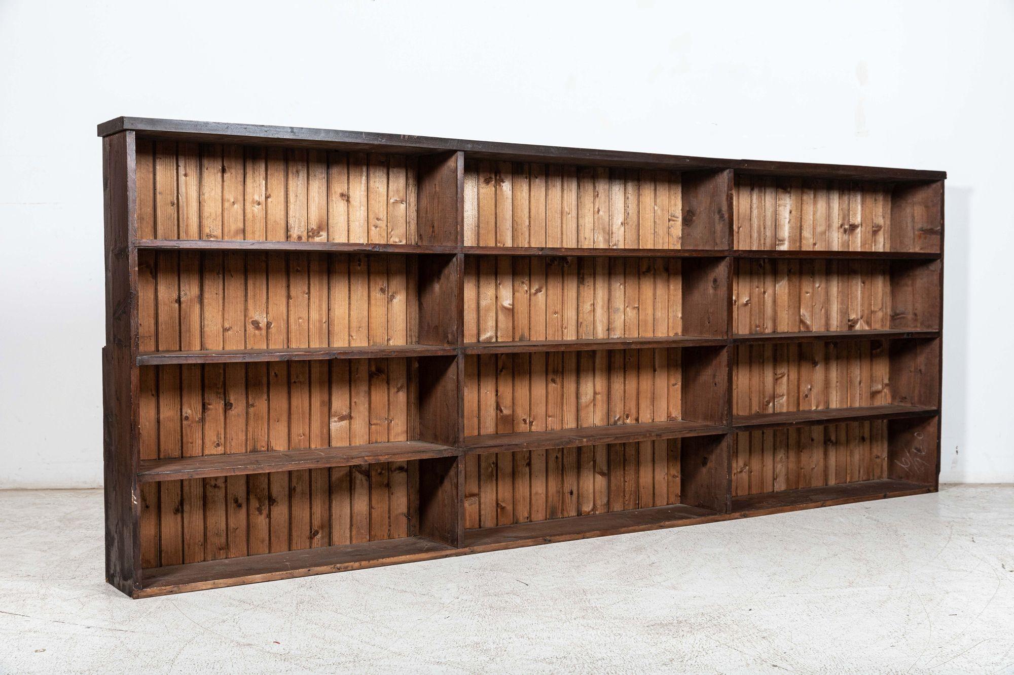 Monumentaler englischer Bücherregalschrank aus Kiefernholz, Ironmongers, 19. Jahrhundert (Englisch) im Angebot