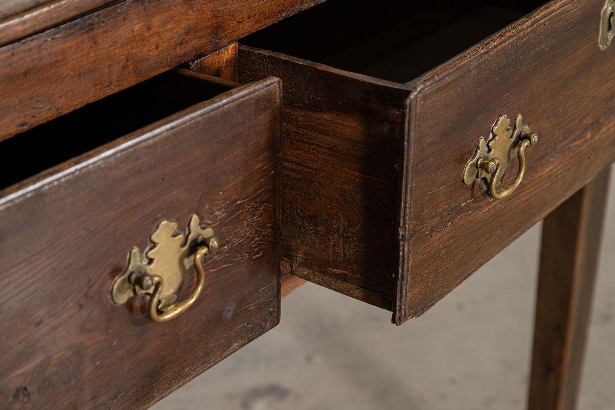 Monumental English 19thC Oak Vernacular Dresser Base in vendita 6