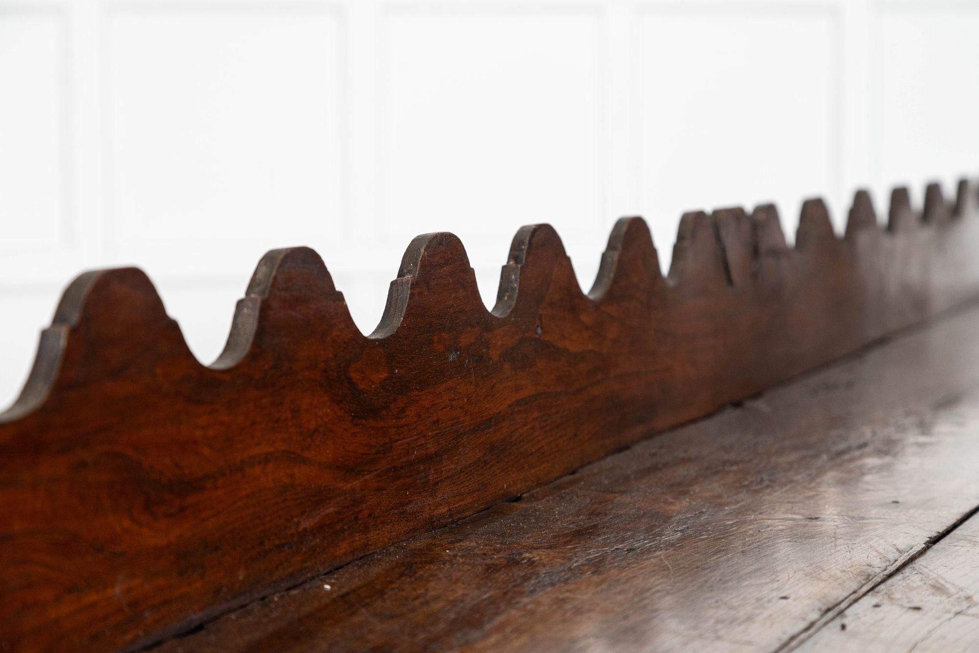 Monumental English 19thC Oak Vernacular Dresser Base in vendita 7