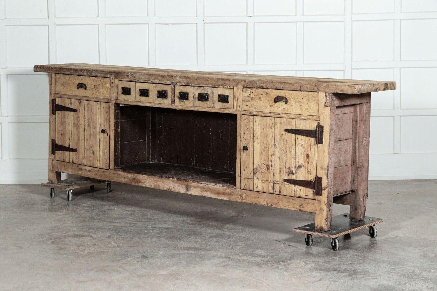 Monumental English Bleached Pine Work Table In Good Condition For Sale In Staffordshire, GB