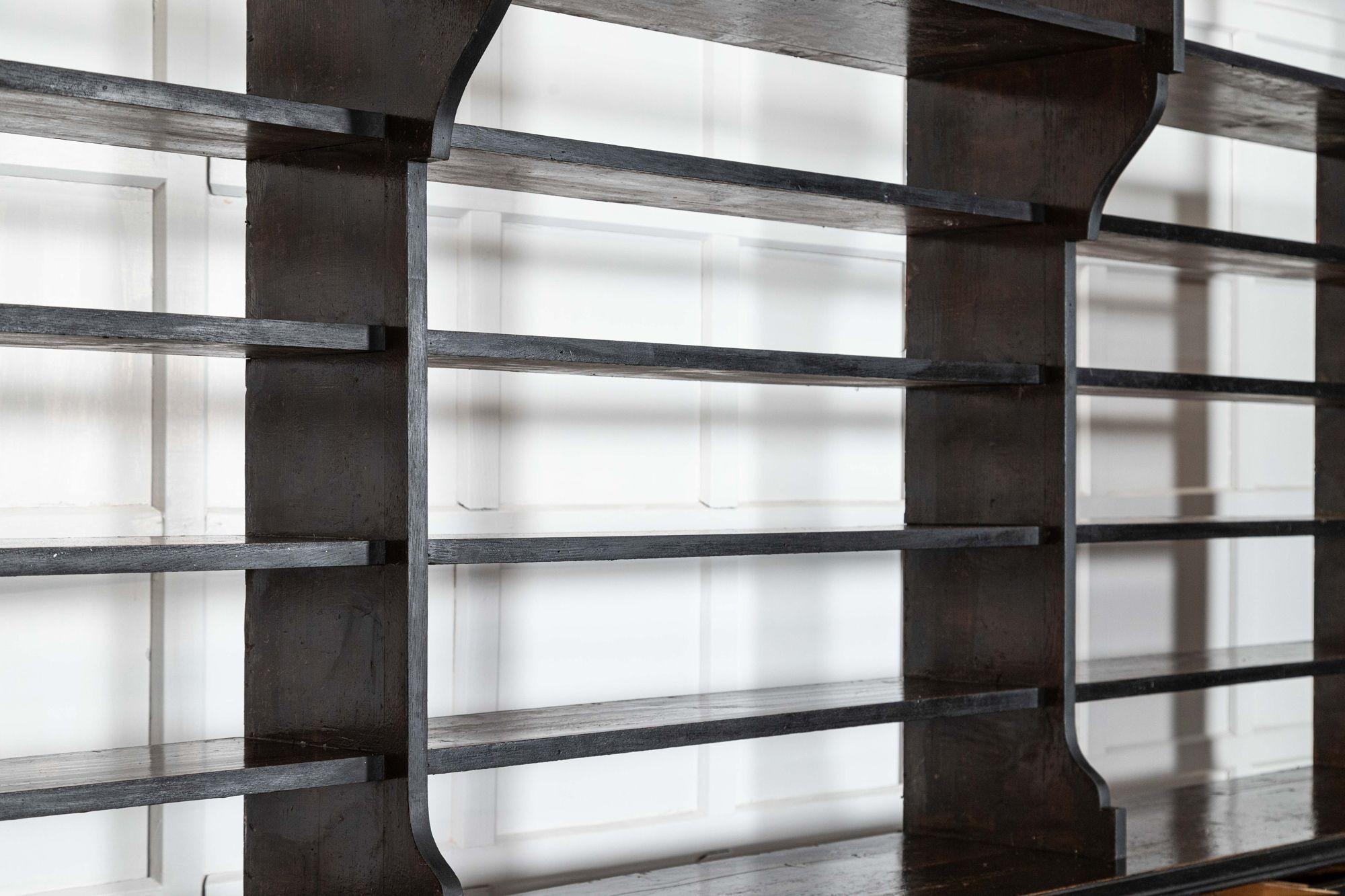 Monumentale espositore da negozio inglese in Oak ebanizzato in vendita 9