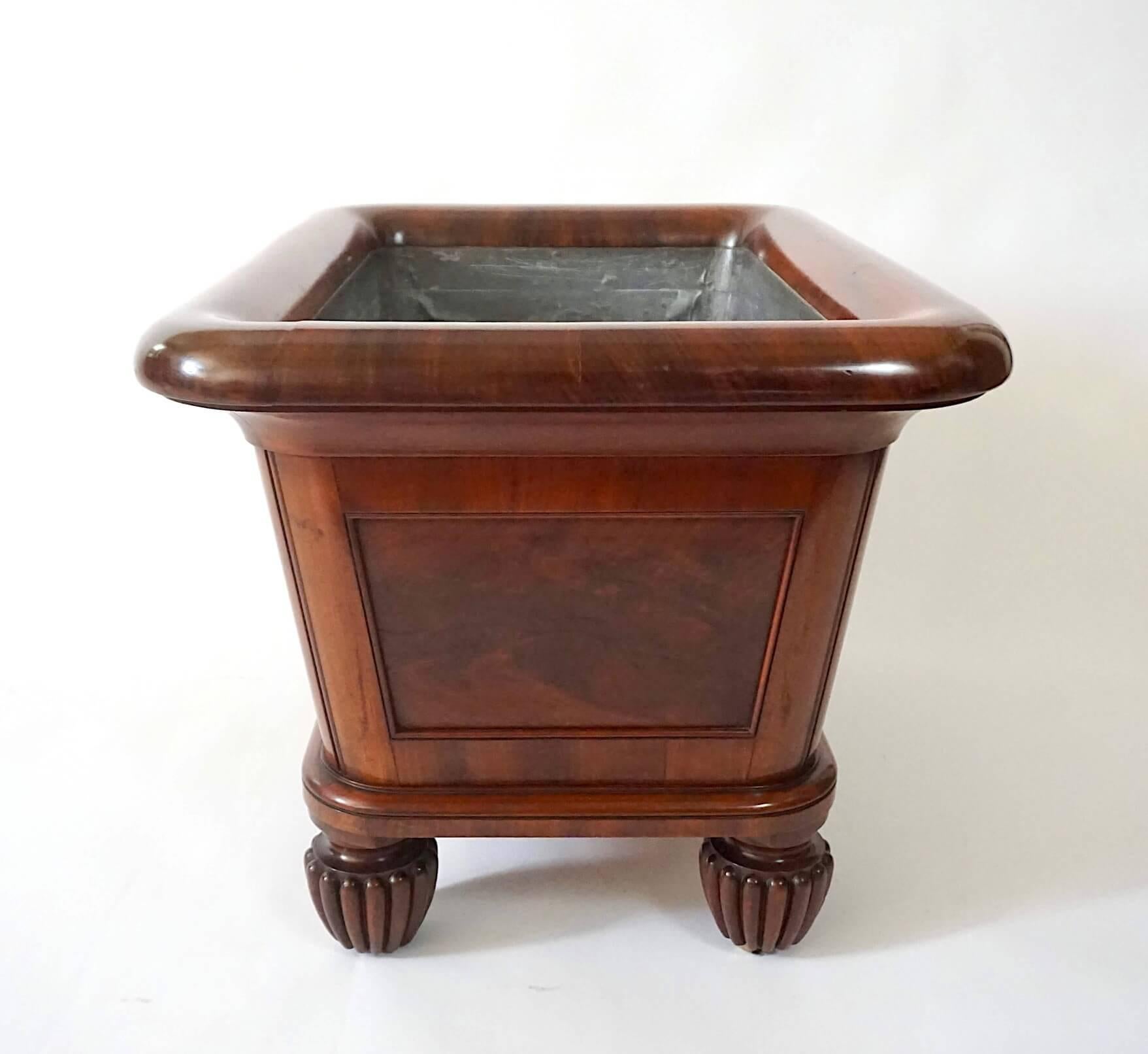 Monumental English Regency Mahogany Champagne Cooler or Log Bin, circa 1830 For Sale 5