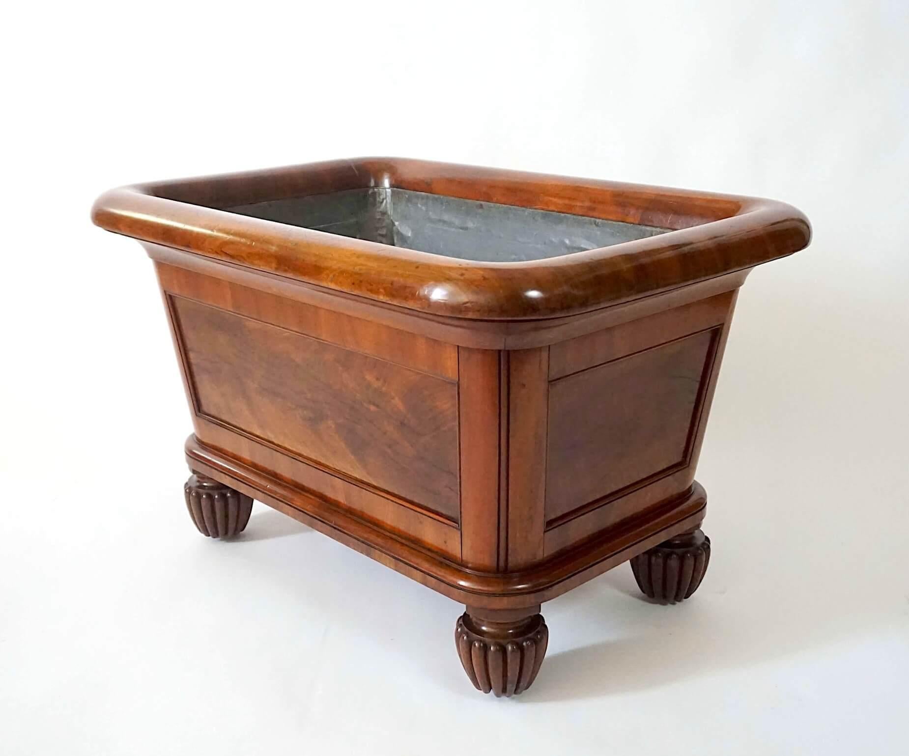 Monumental English Regency Mahogany Champagne Cooler or Log Bin, circa 1830 For Sale 8