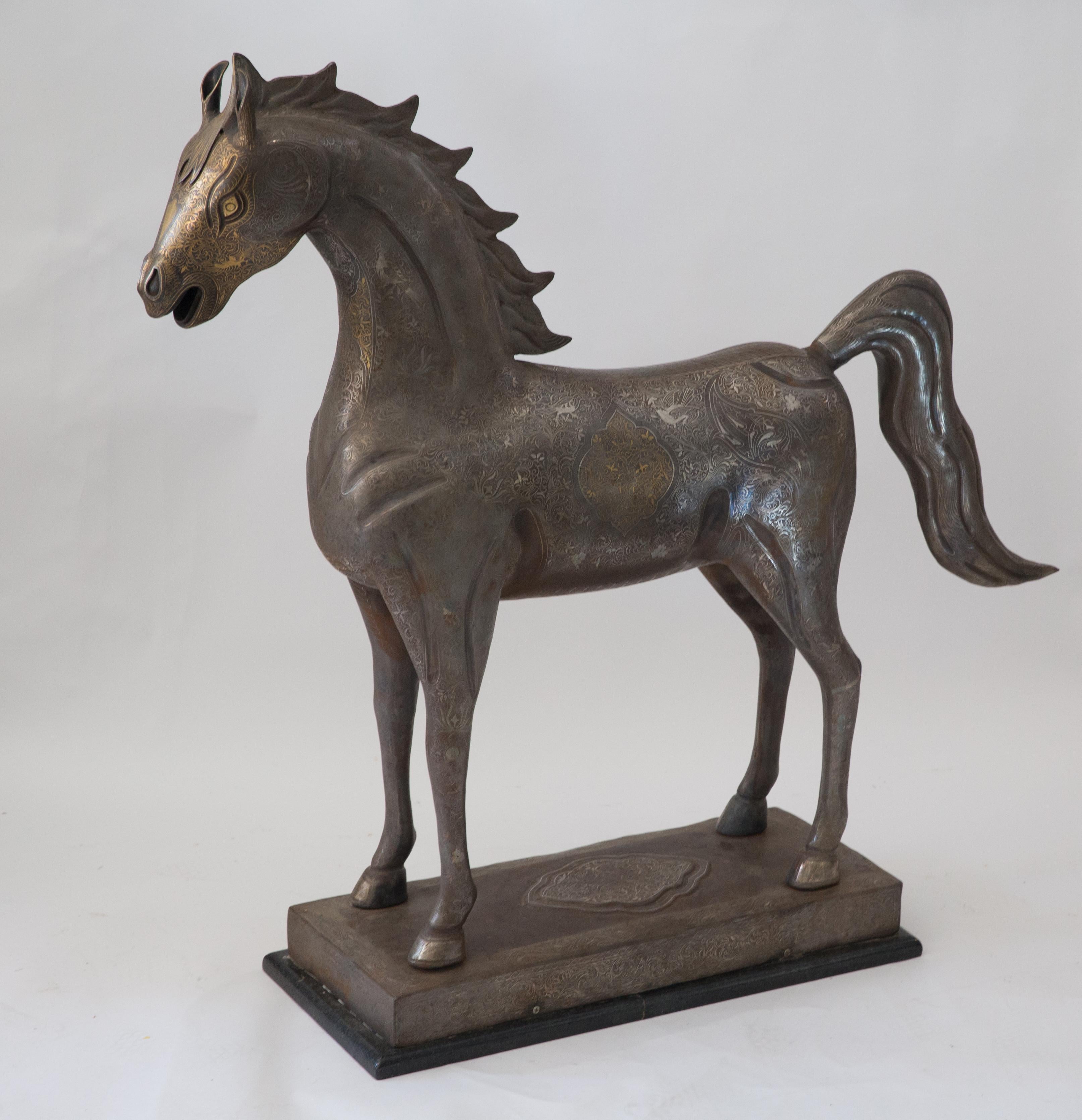 Monumental Exhibition Damascene Real Gold and Silver Inlaid Horse Sculpture In Good Condition In Hudson, NY