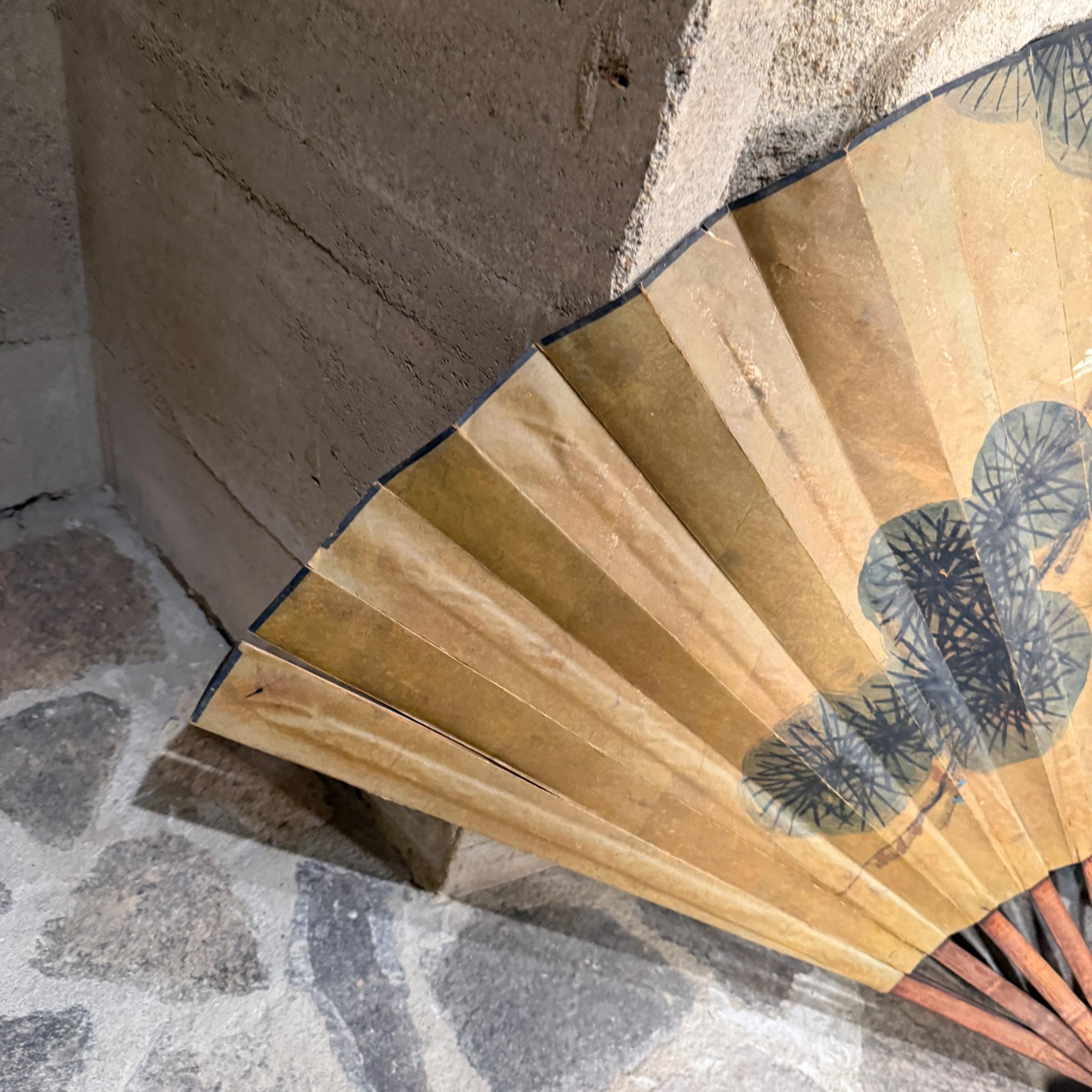 Monumentale Extra große asiatische chinesische vergoldete handgemalte Faltung Fächer Kunst im Angebot 4