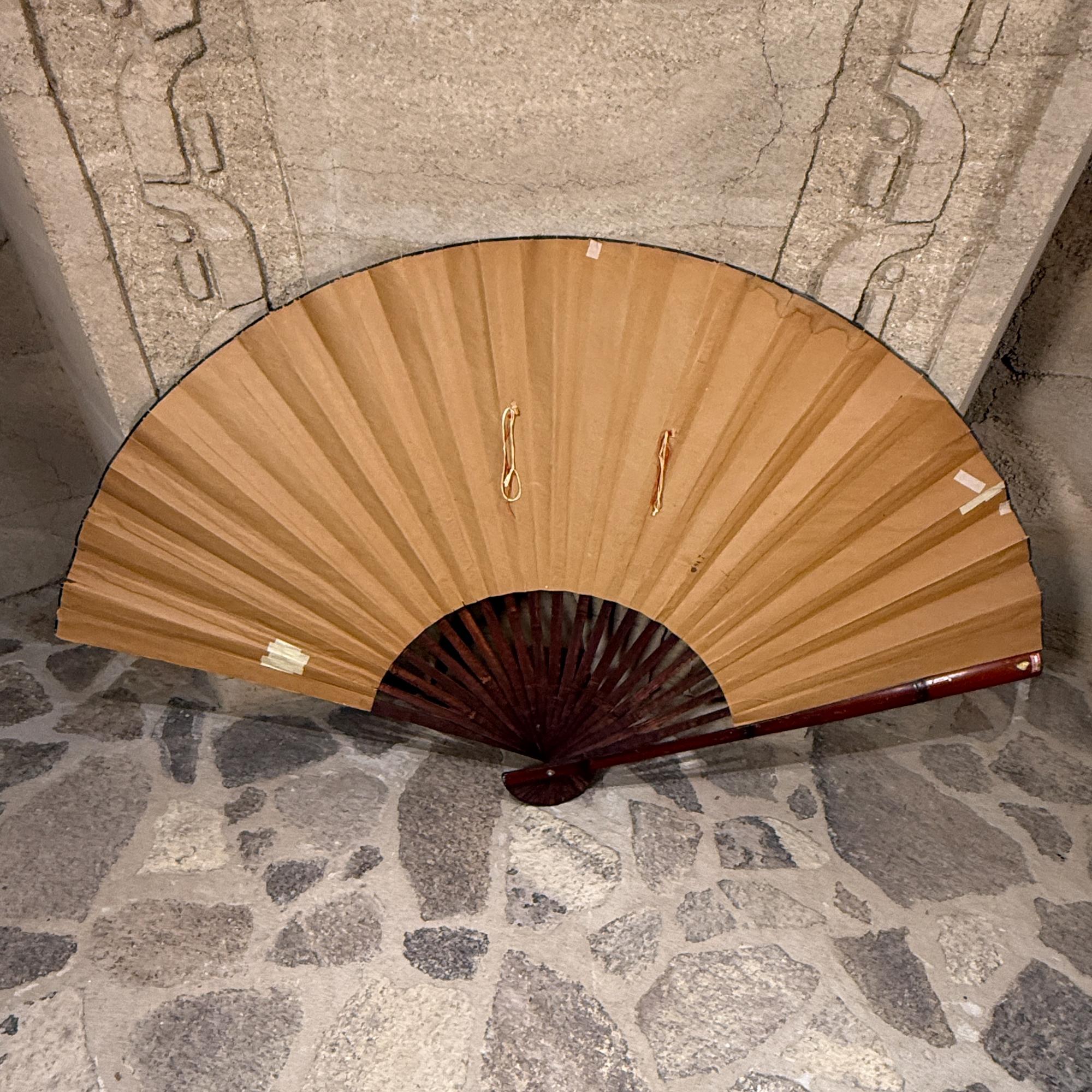 Monumentale Extra große asiatische chinesische vergoldete handgemalte Faltung Fächer Kunst im Angebot 6