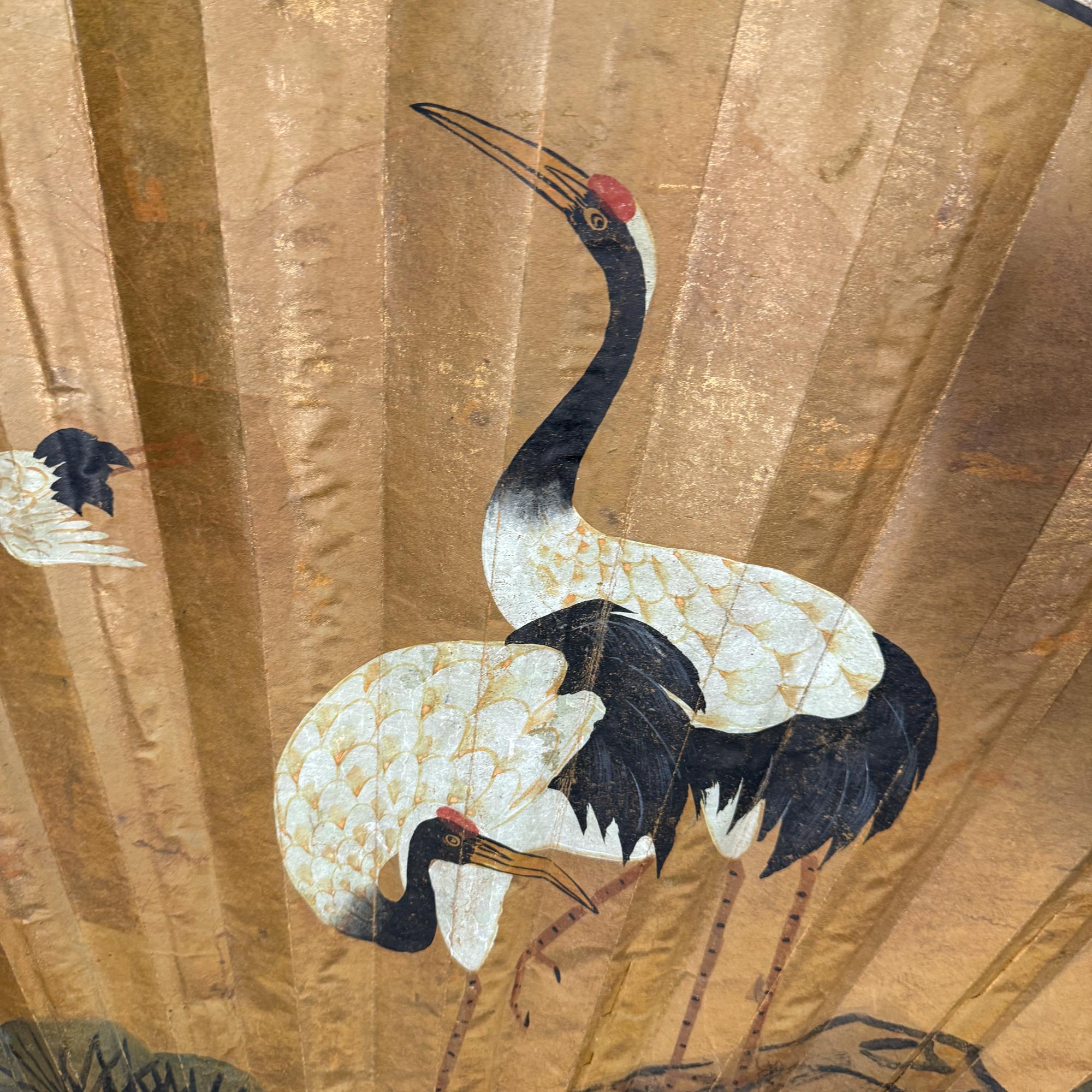 Monumentale Extra große asiatische chinesische vergoldete handgemalte Faltung Fächer Kunst im Angebot 1