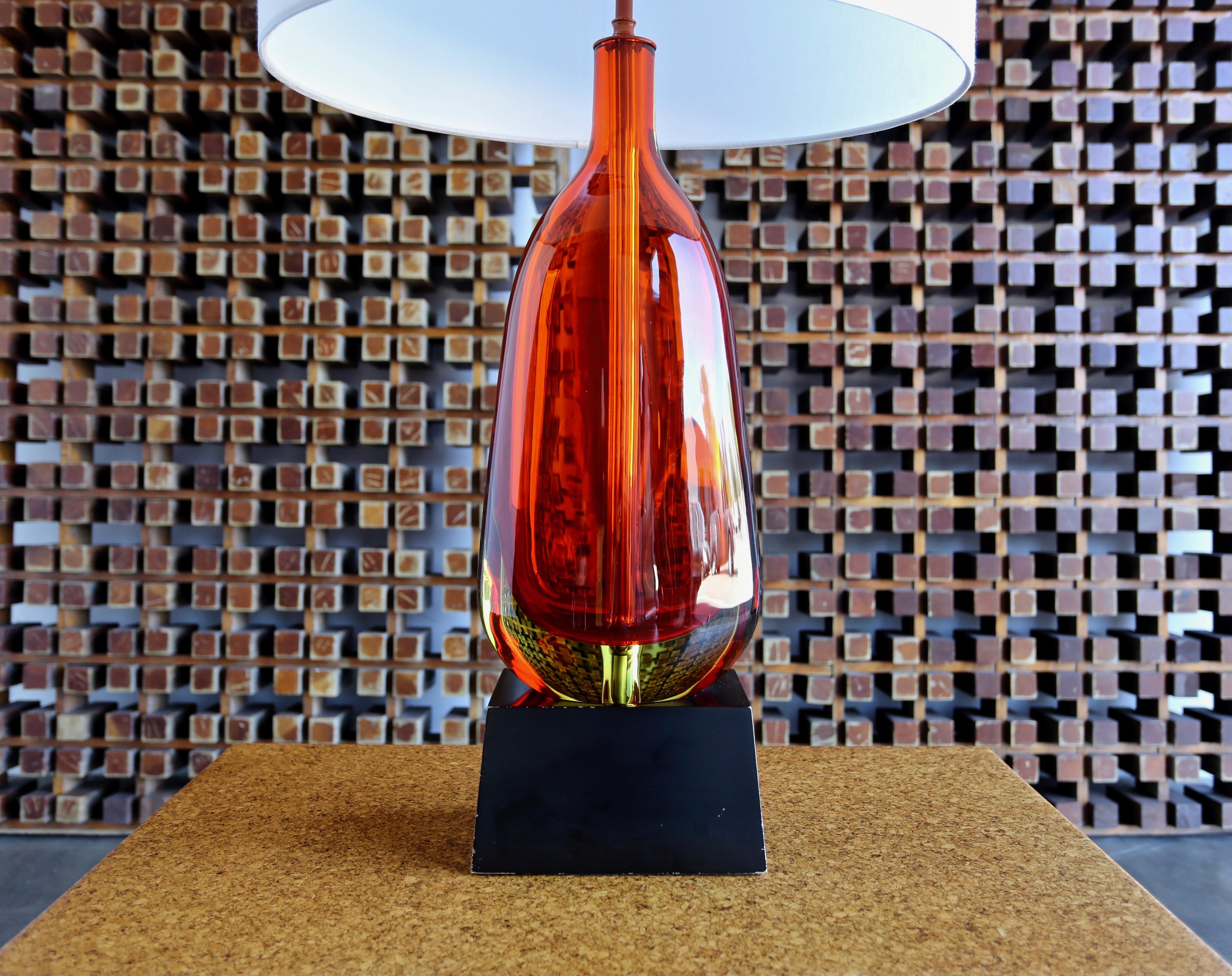 Monumental Flavio Poli for Seguso Murano glass table lamp. 

The measurements include the shade.