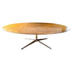 Monumental Bureau de table ovale Florence Knoll 1960s