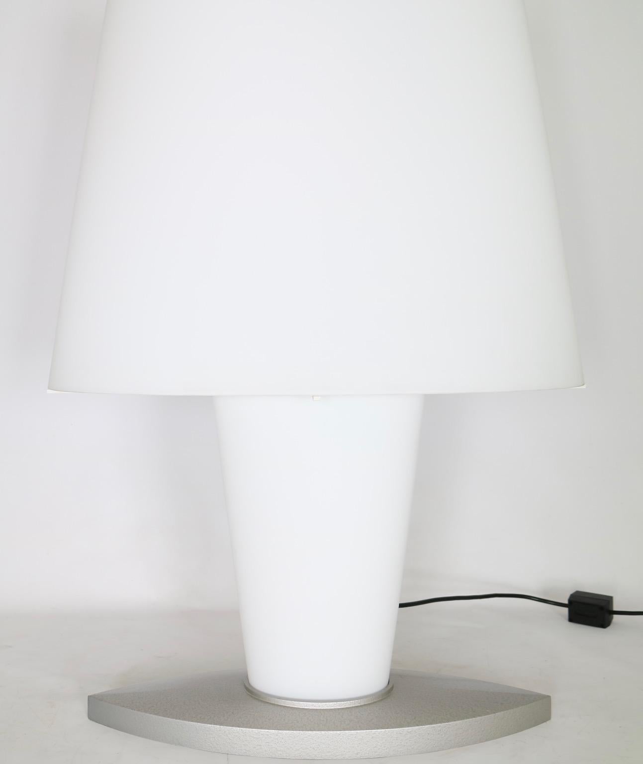 Italian Monumental Fontana Arte by Daniela Puppa Frosted Glass Table Lamp in White