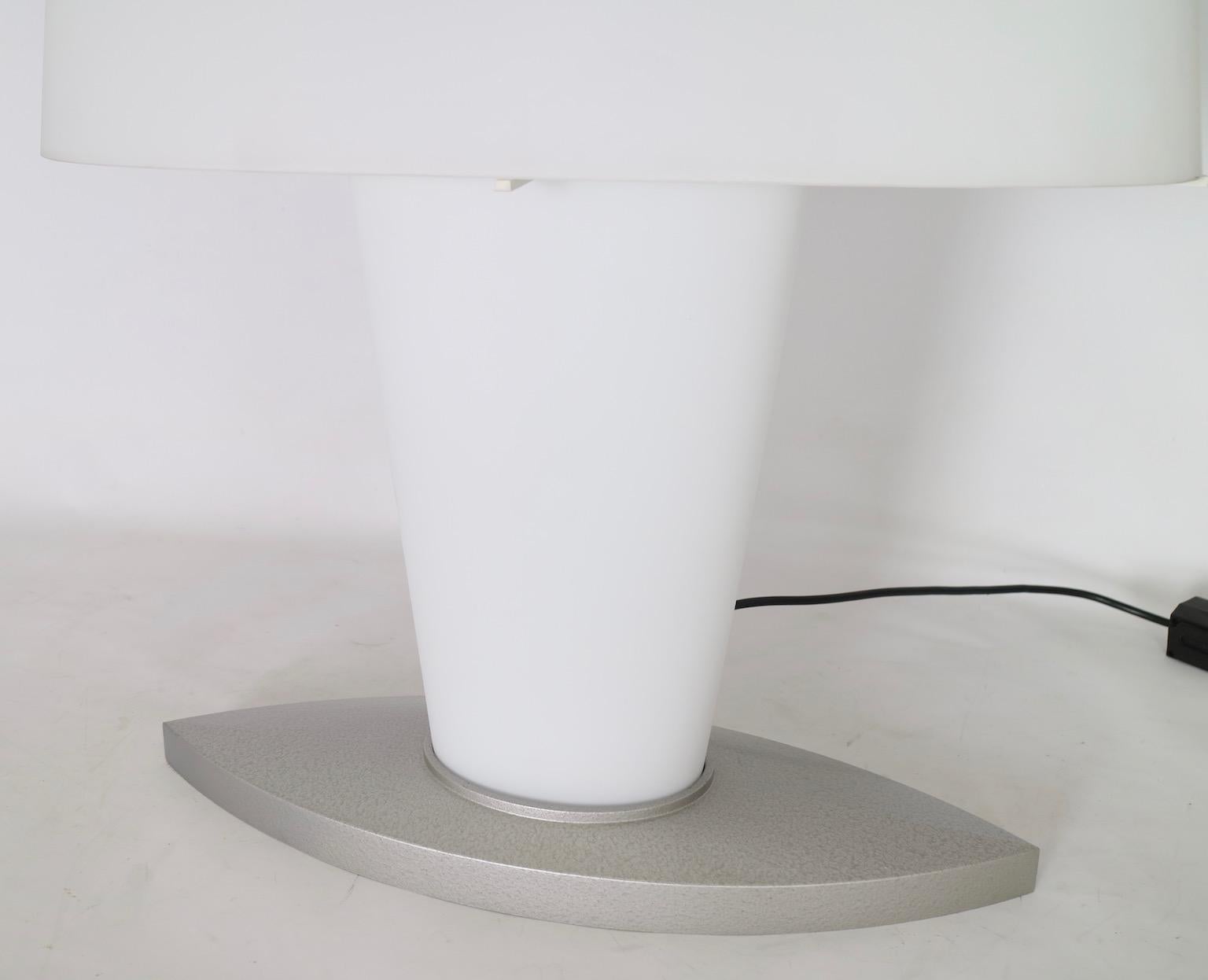 Late 20th Century Monumental Fontana Arte by Daniela Puppa Frosted Glass Table Lamp in White