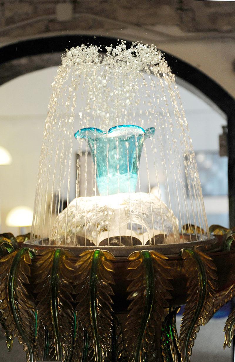 Monumentalbrunnen aus Murano-Glas, 1950er Jahre im Angebot 1
