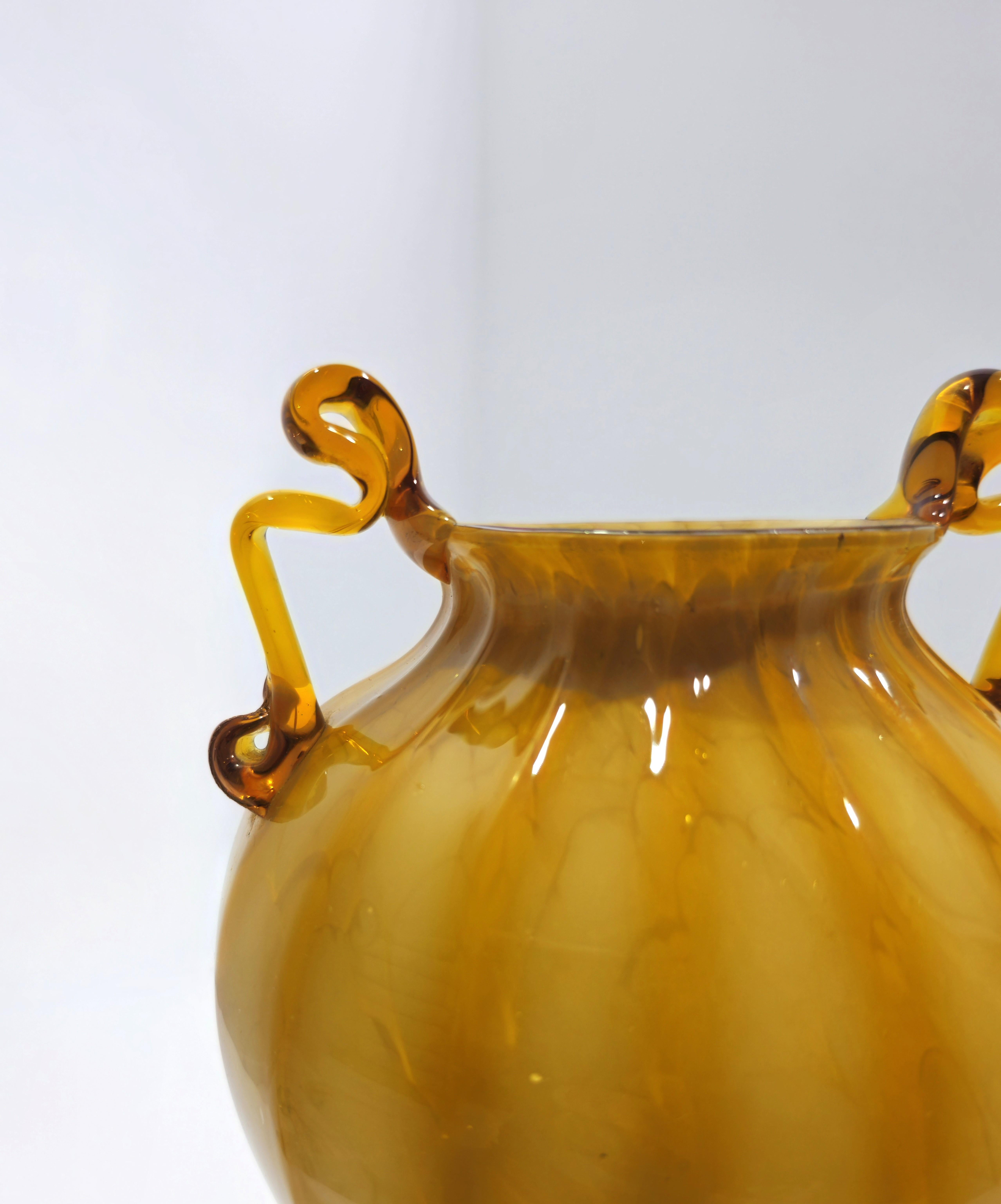 Monumental Fratelli Toso Yellow Blown Murano Glass Vase Italy 1930s Art Deco For Sale 4