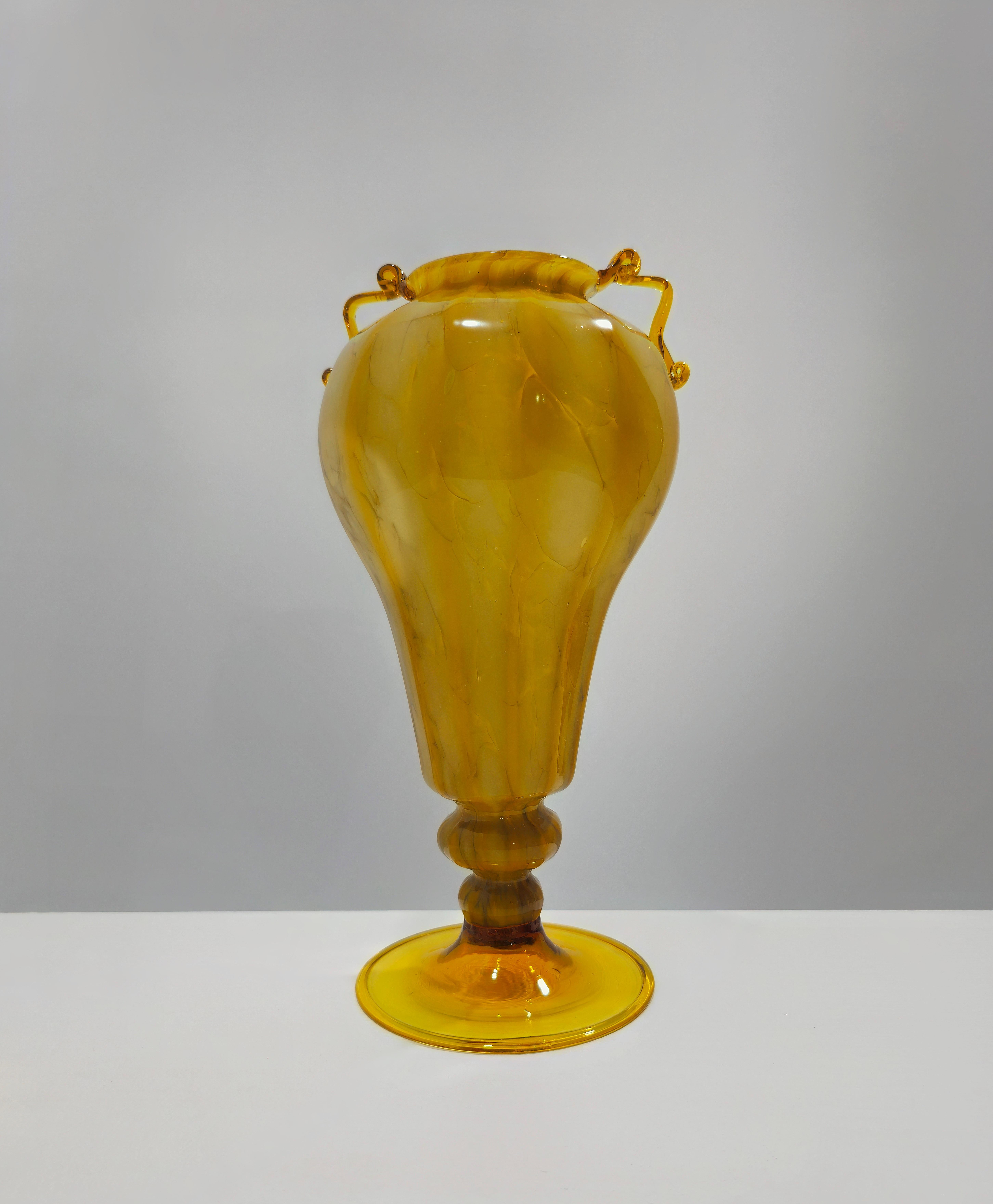Monumental Fratelli Toso Yellow Murano Glass Vase Italy 1930s Art Deco For Sale 1