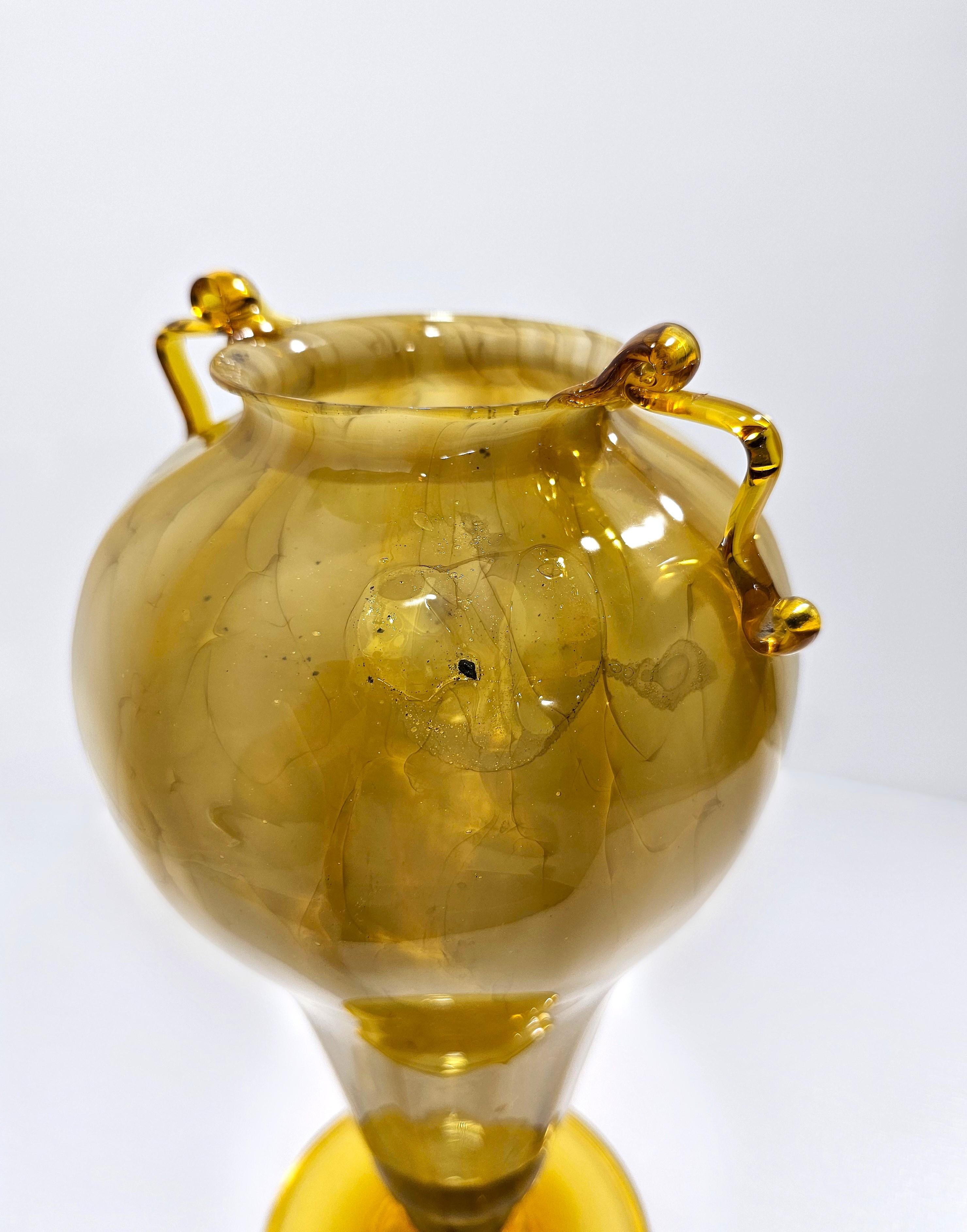 Monumental Fratelli Toso Yellow Murano Glass Vase Italy 1930s Art Deco For Sale 2