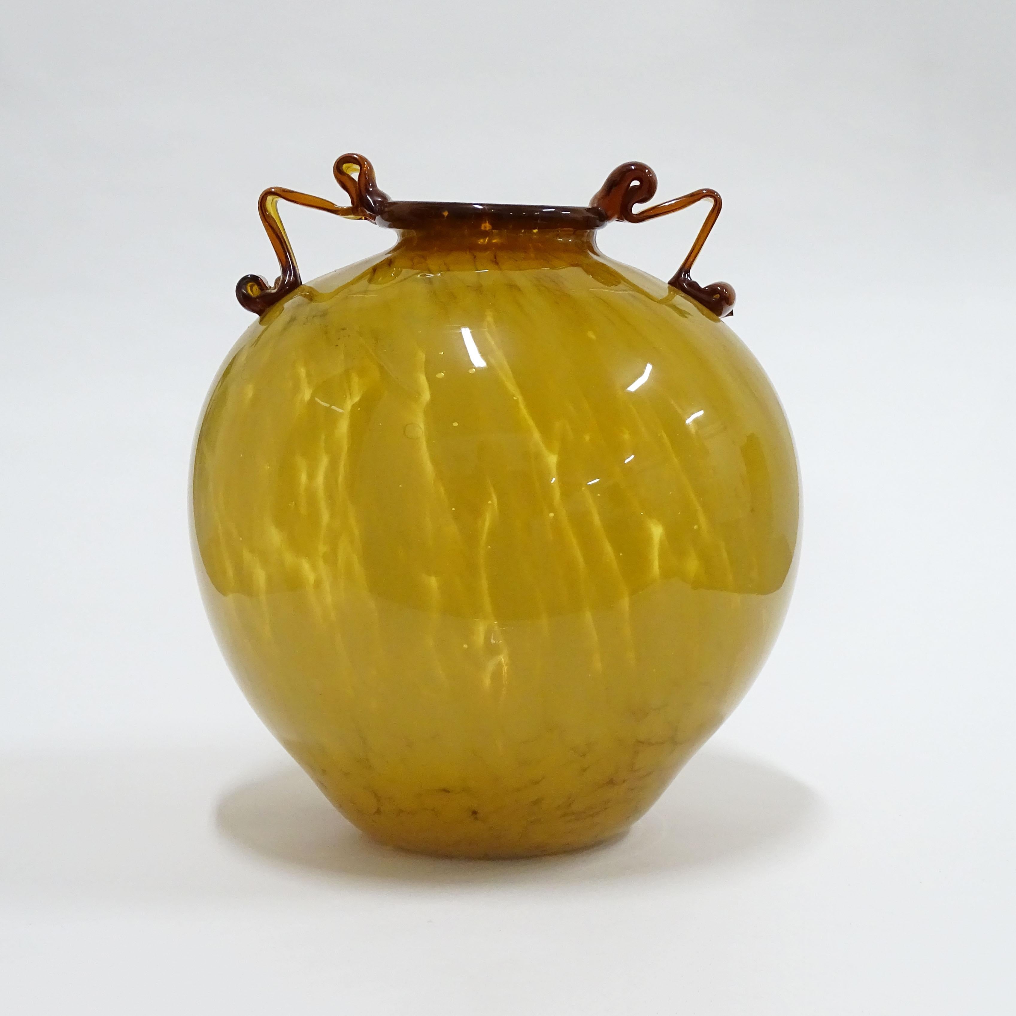 Monumental Fratelli Toso Yellow Murano glass vase, Italy 1930s For Sale 1